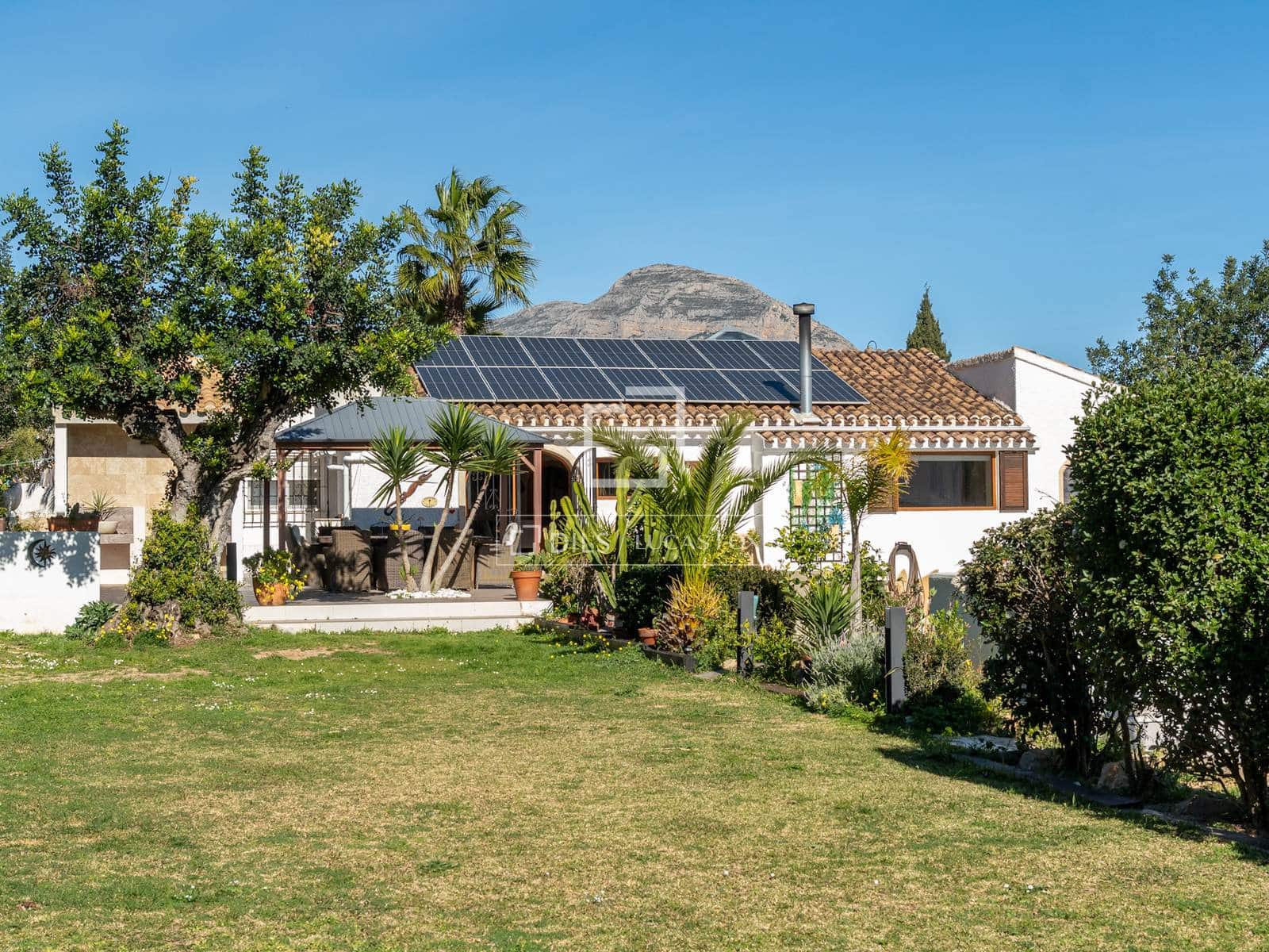 5 sypialnia Willa na sprzedaż w Javea / Xabia z basenem garażem - 1 595 000 € (Ref: 9610329)