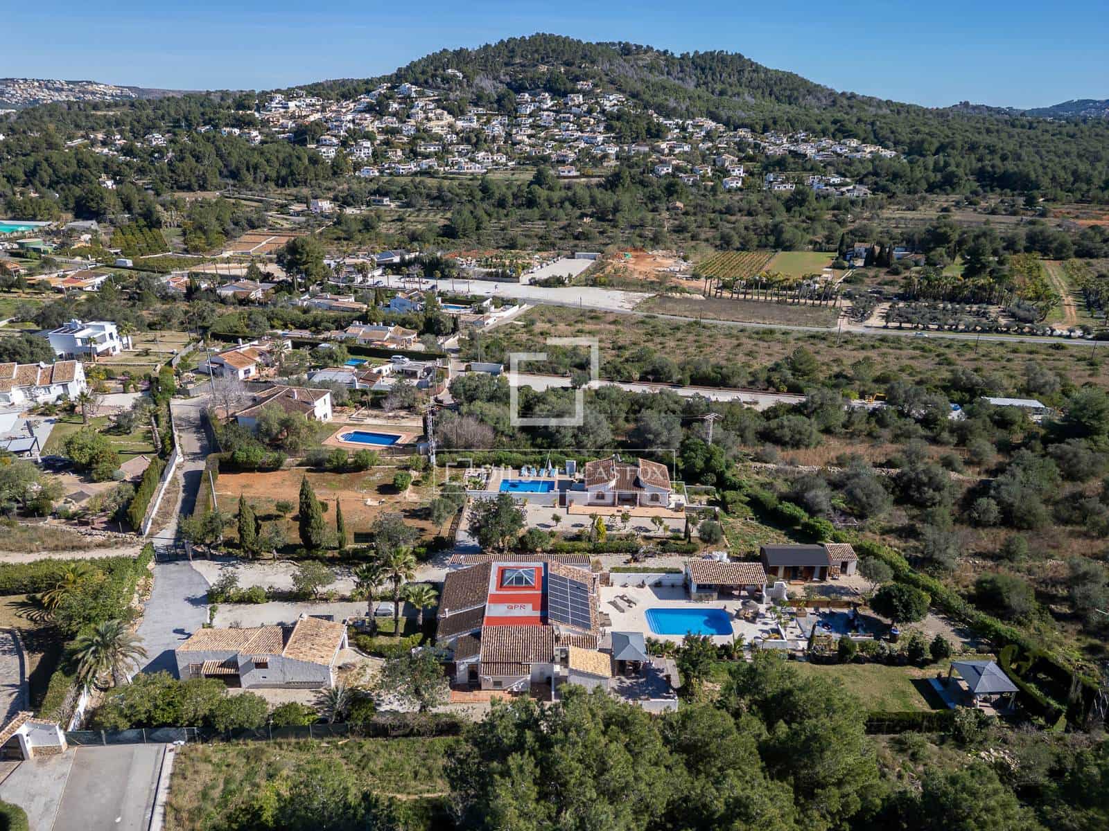 5 sypialnia Willa na sprzedaż w Javea / Xabia z basenem garażem - 1 595 000 € (Ref: 9610329)