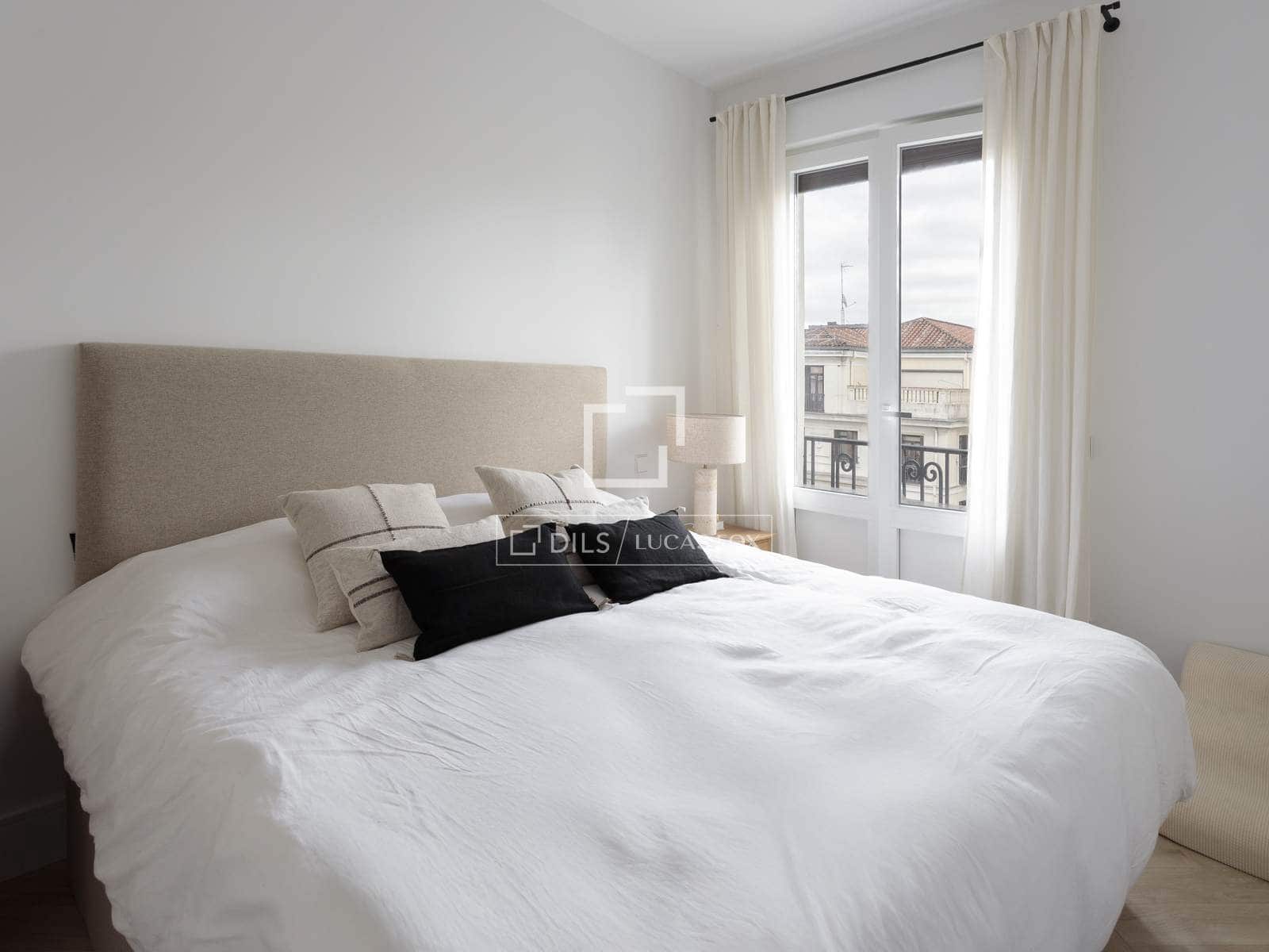 2 sovrum Lägenhet att hyra i Madrid stad - 3 800 € (Ref: 9611867)