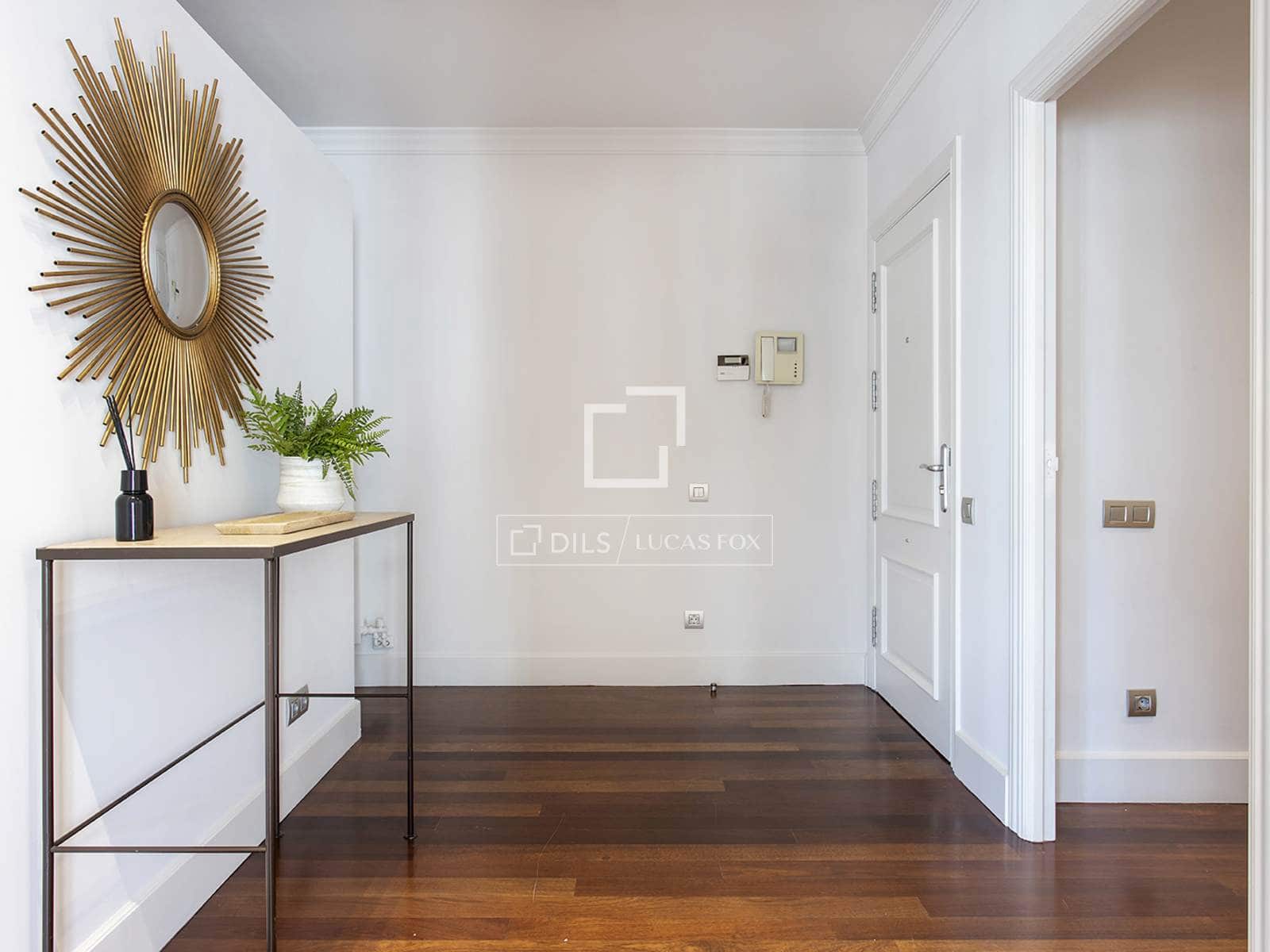 4 slaapkamer Appartement te huur in Barcelona stad - € 6.740 (Ref: 9611970)