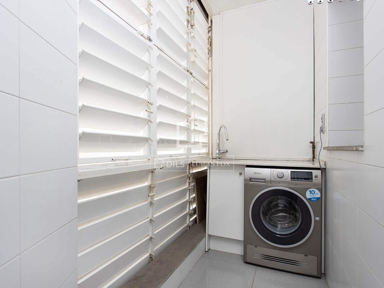 4 slaapkamer Appartement te huur in Barcelona stad - € 6.740 (Ref: 9611970)