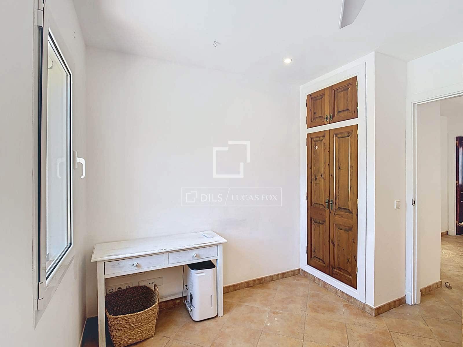 2 bedroom Finca/Country House for sale in Ciutadella de Menorca with pool garage - € 795,000 (Ref: 9611971)