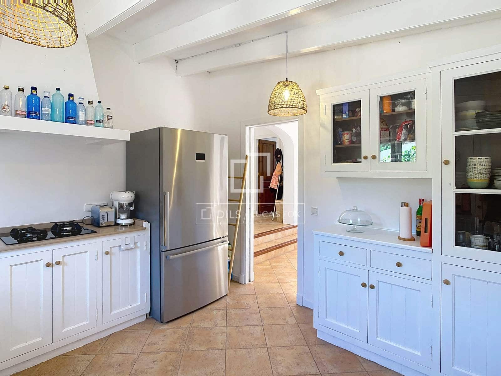 2 bedroom Finca/Country House for sale in Ciutadella de Menorca with pool garage - € 795,000 (Ref: 9611971)