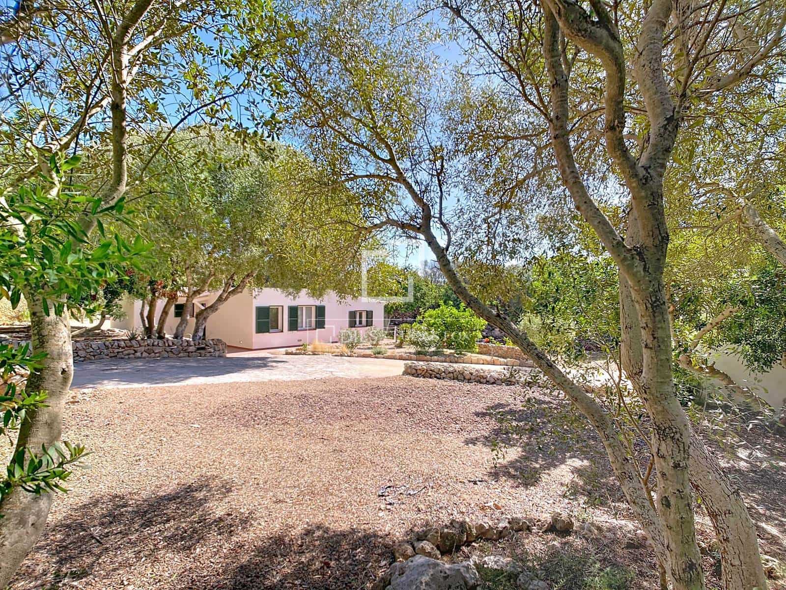 2 bedroom Finca/Country House for sale in Ciutadella de Menorca with pool garage - € 795,000 (Ref: 9611971)