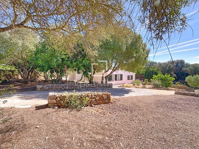 2 bedroom Finca/Country House for sale in Ciutadella de Menorca with pool garage - € 795,000 (Ref: 9611971)