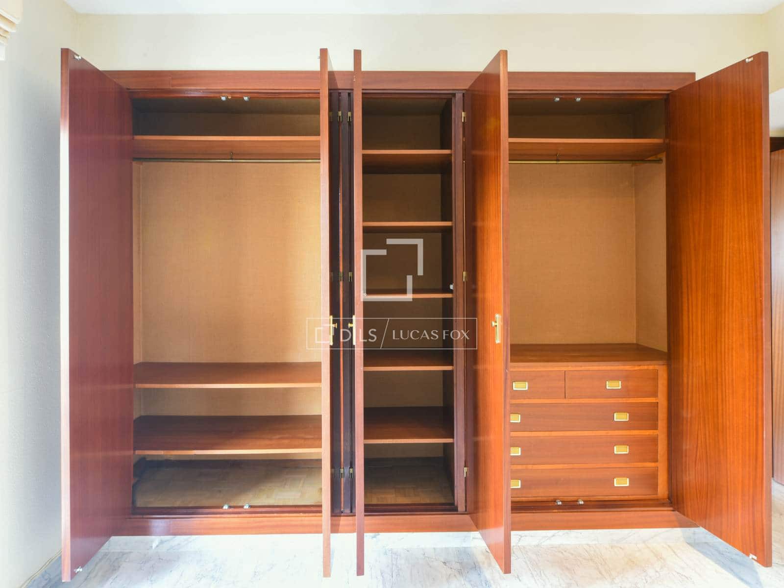 5 sovrum Lägenhet att hyra i Malaga stad med garage - 2 800 € (Ref: 9614054)