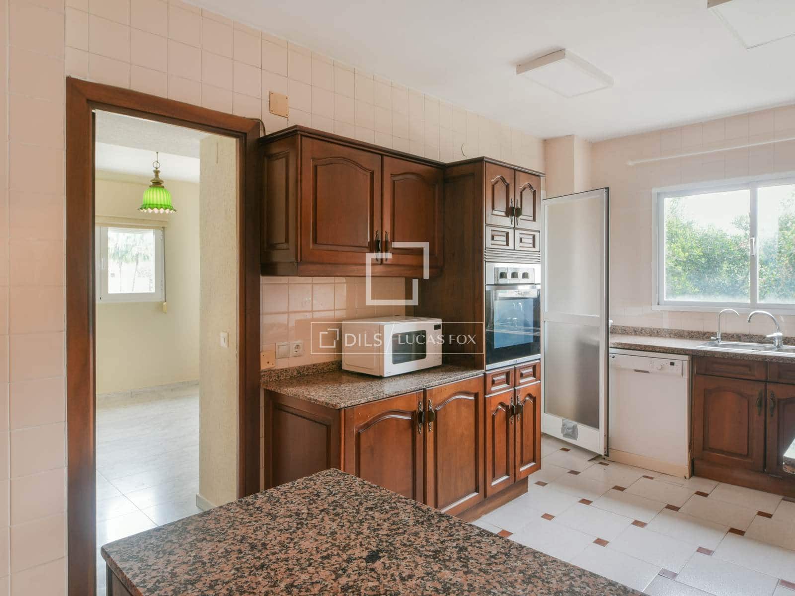 5 sovrum Lägenhet att hyra i Malaga stad med garage - 2 800 € (Ref: 9614054)