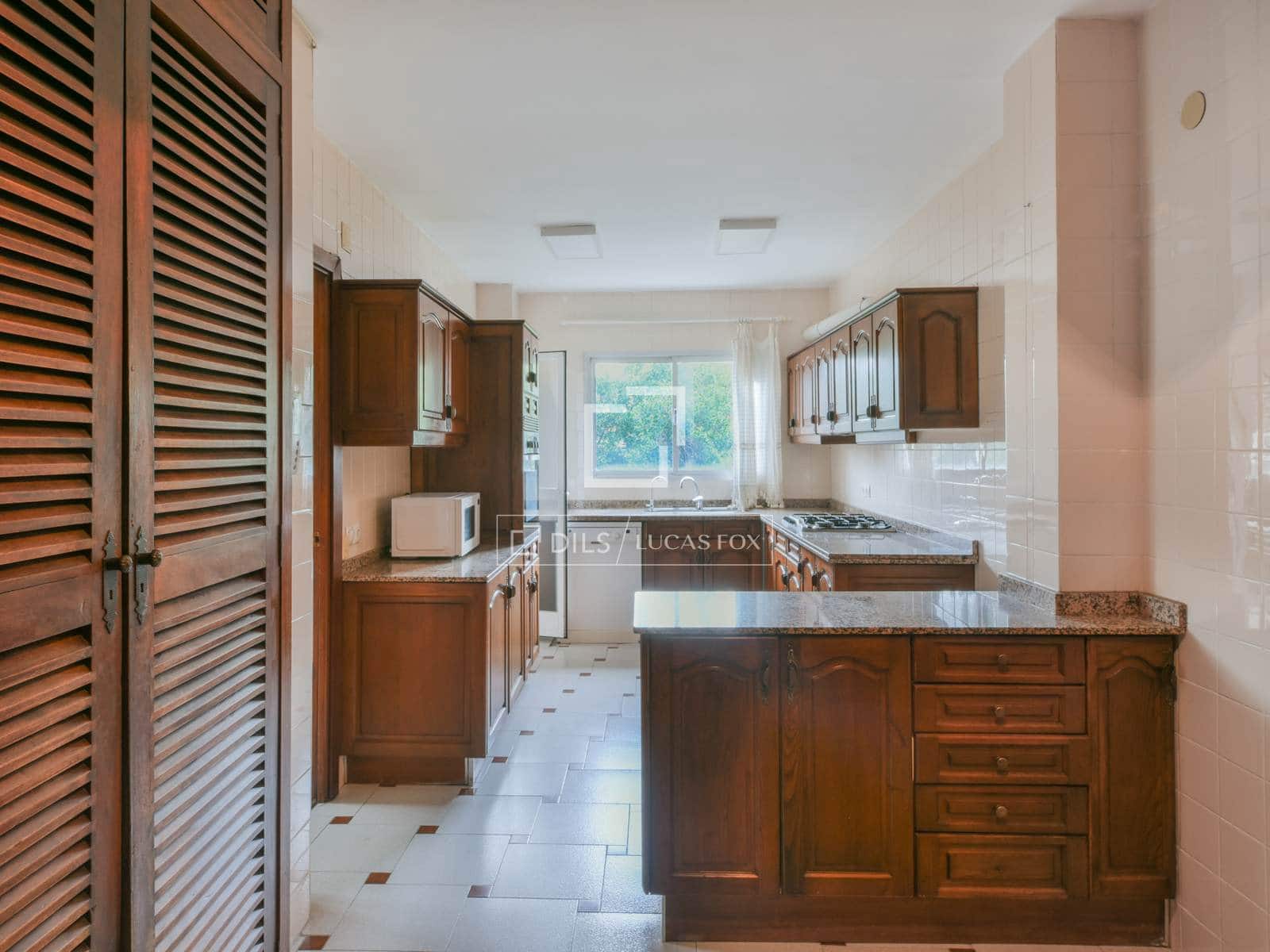 5 sovrum Lägenhet att hyra i Malaga stad med garage - 2 800 € (Ref: 9614054)