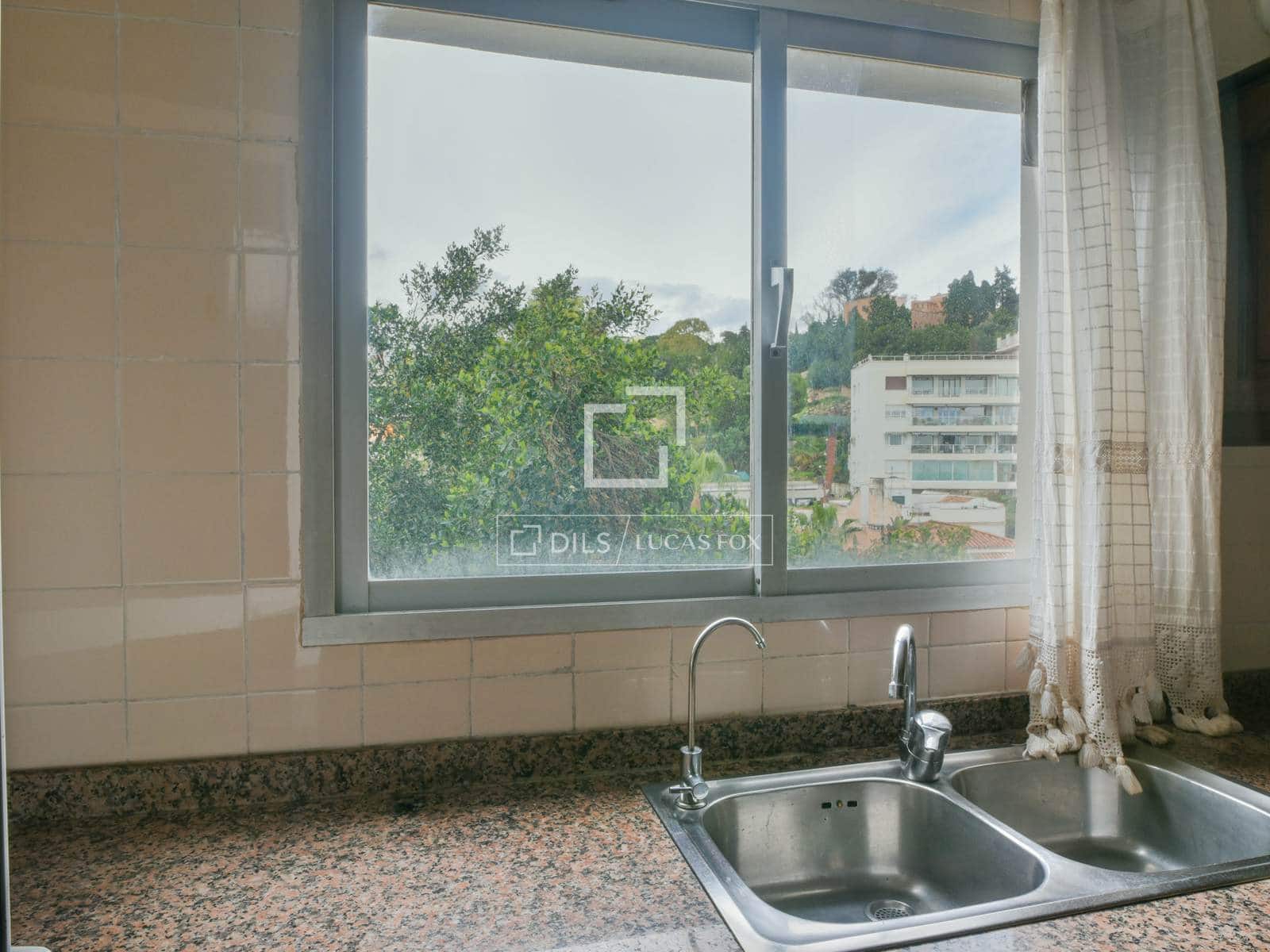 5 sovrum Lägenhet att hyra i Malaga stad med garage - 2 800 € (Ref: 9614054)