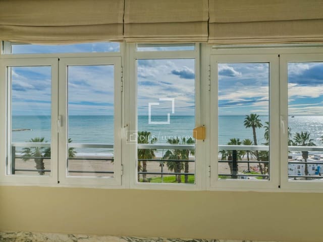 5 sovrum Lägenhet att hyra i La Caleta, Málaga stad med garage - 2 800 € (Ref: 9614054)