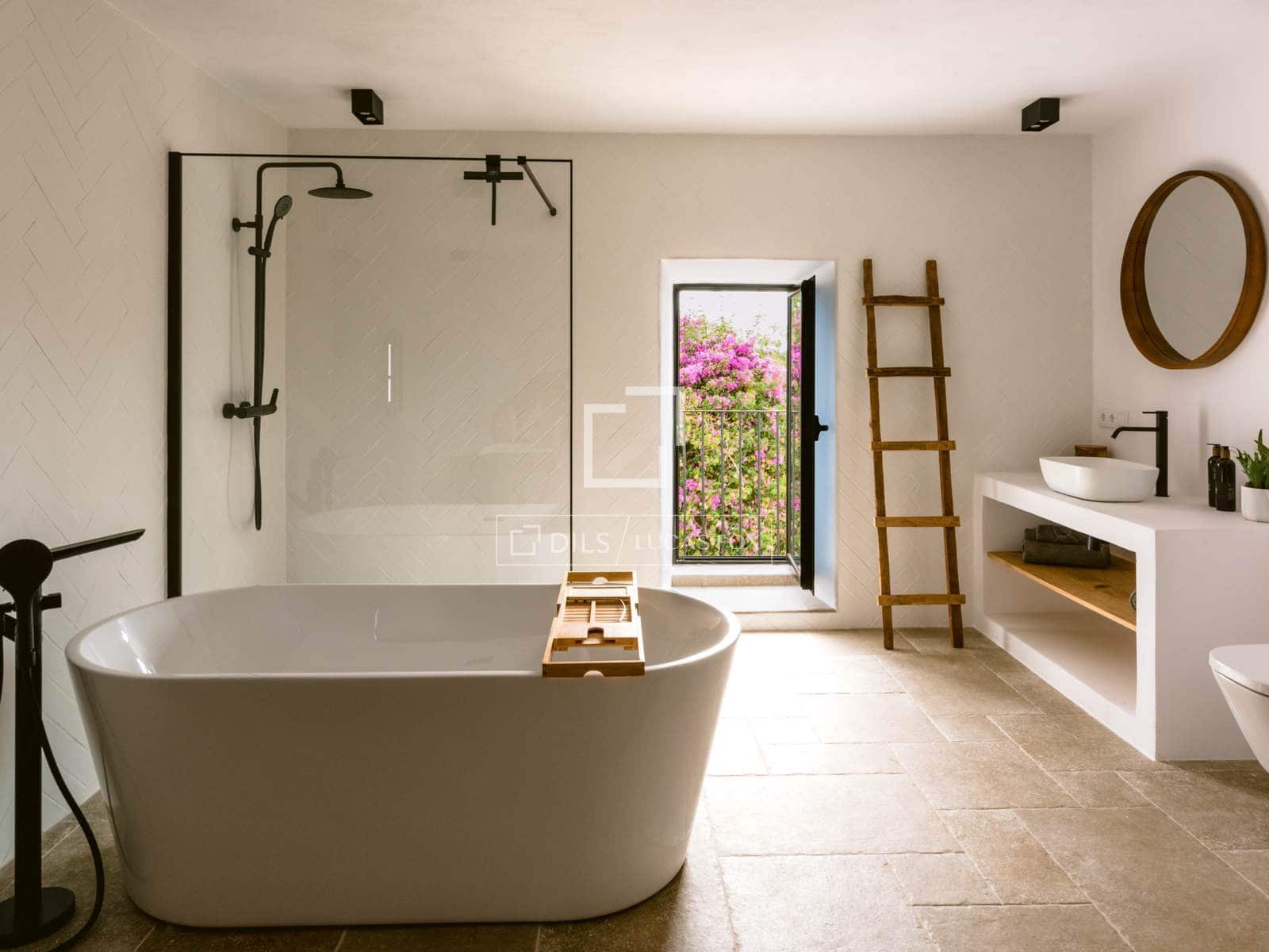 7 bedroom Villa for sale in Sant Jordi de Ses Salines with pool garage - € 3,950,000 (Ref: 9614055)