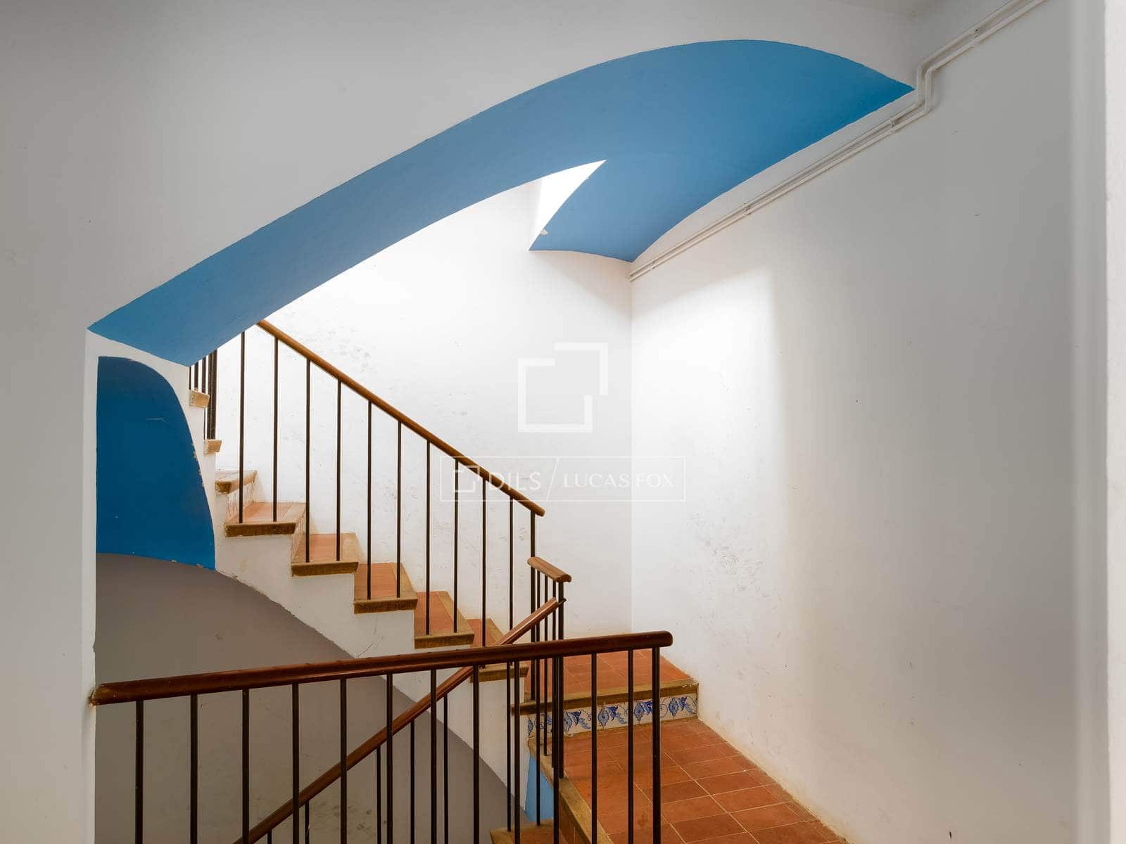 16 bedroom Villa for sale in Sant Vicenc de Montalt with pool garage - € 2,500,000 (Ref: 9614175)