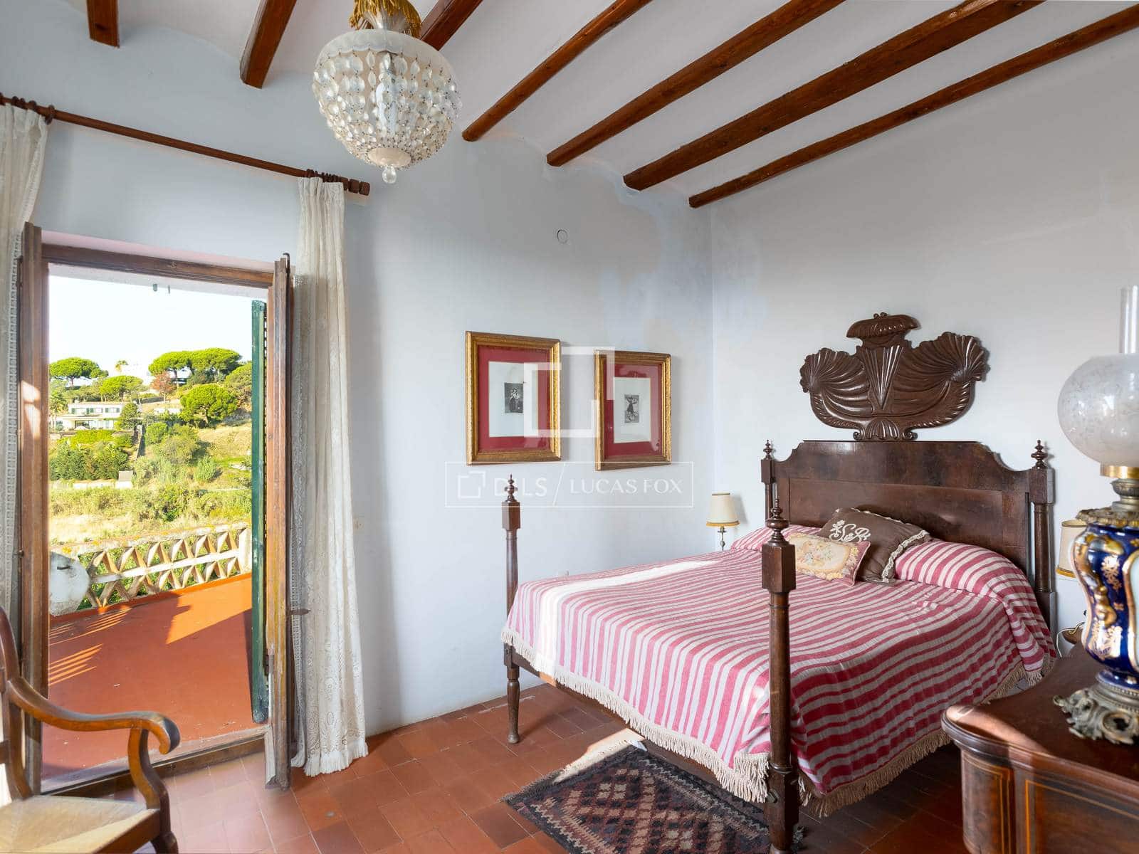 16 bedroom Villa for sale in Sant Vicenc de Montalt with pool garage - € 2,500,000 (Ref: 9614175)