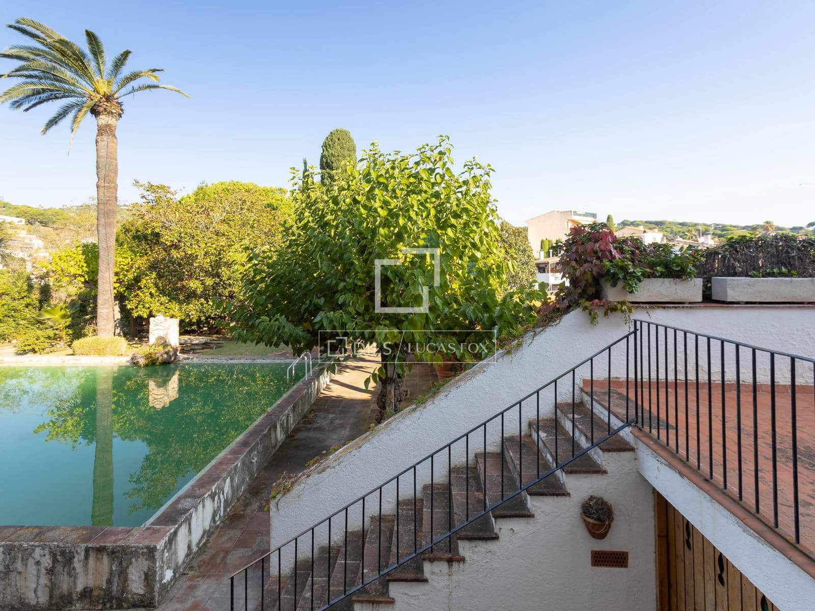 16 bedroom Villa for sale in Sant Vicenc de Montalt with pool garage - € 2,500,000 (Ref: 9614175)
