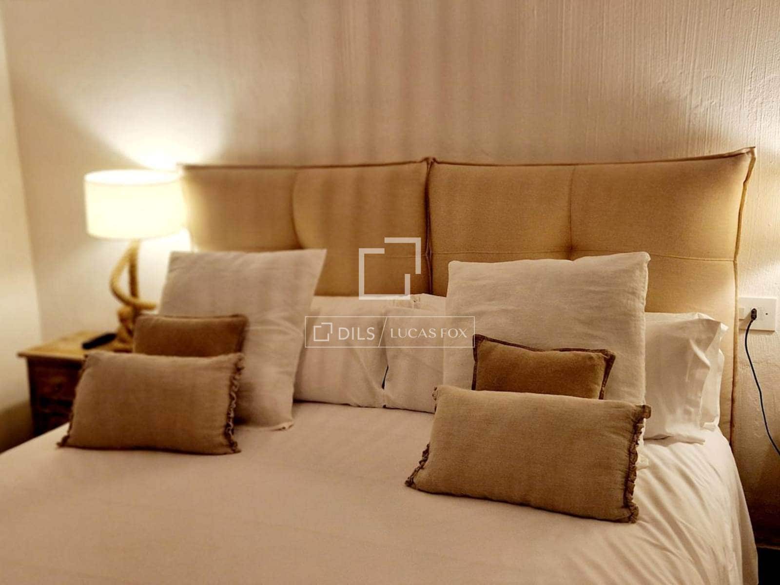 7 soveværelse Villa til leje i Ciutadella de Menorca med swimmingpool garage - € 32.000 (Ref: 9614316)