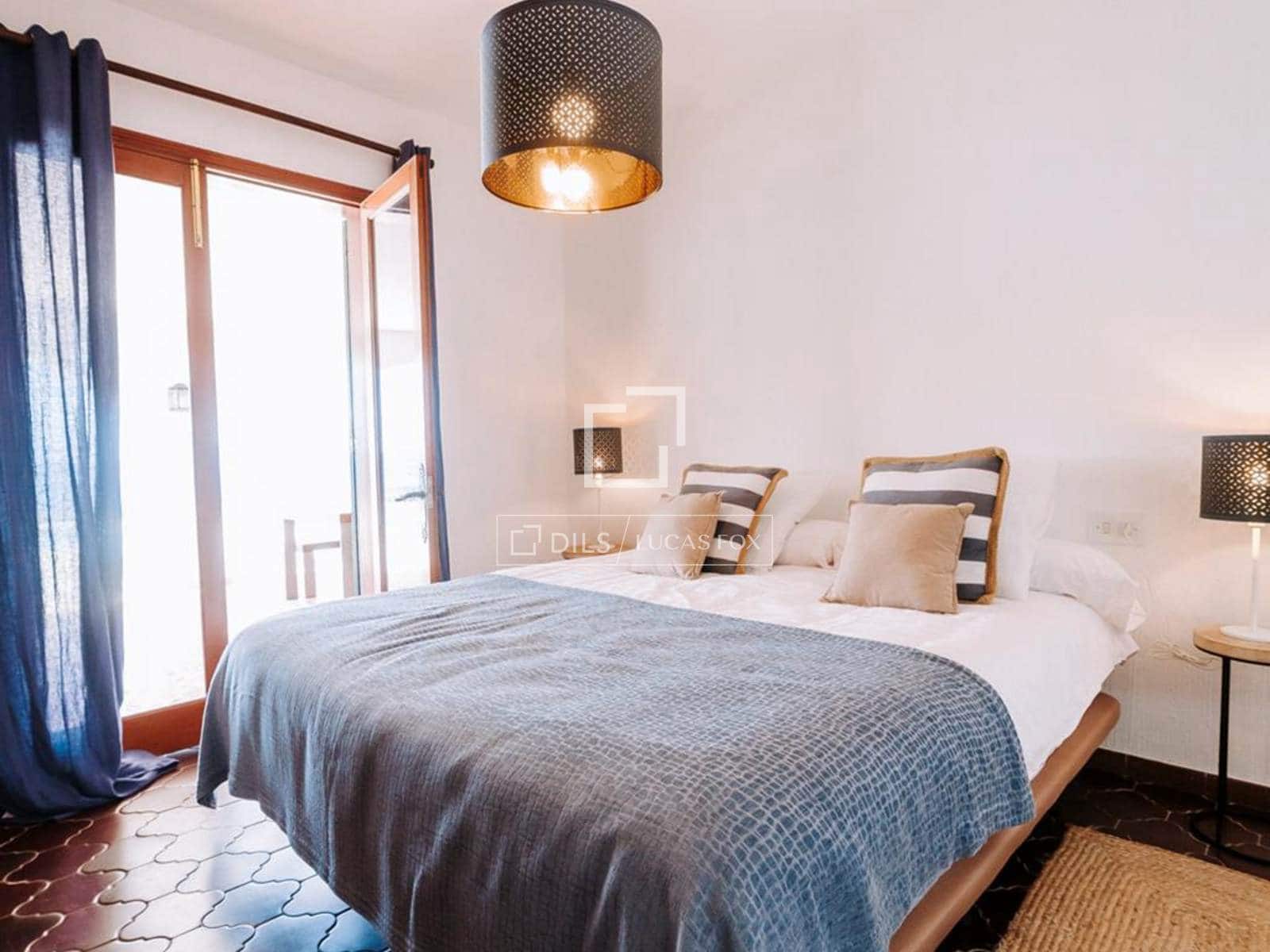 7 soveværelse Villa til leje i Ciutadella de Menorca med swimmingpool garage - € 32.000 (Ref: 9614316)