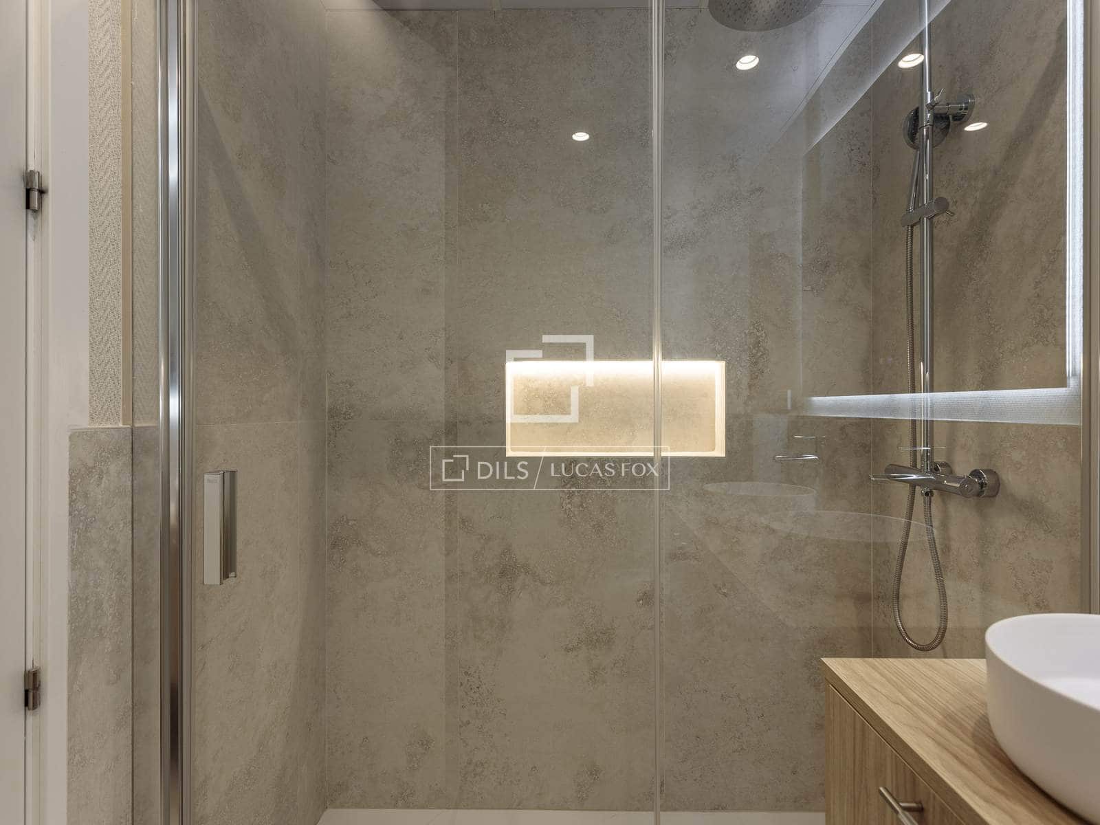 3 sovrum Lägenhet att hyra i Madrid stad - 4 000 € (Ref: 9614318)