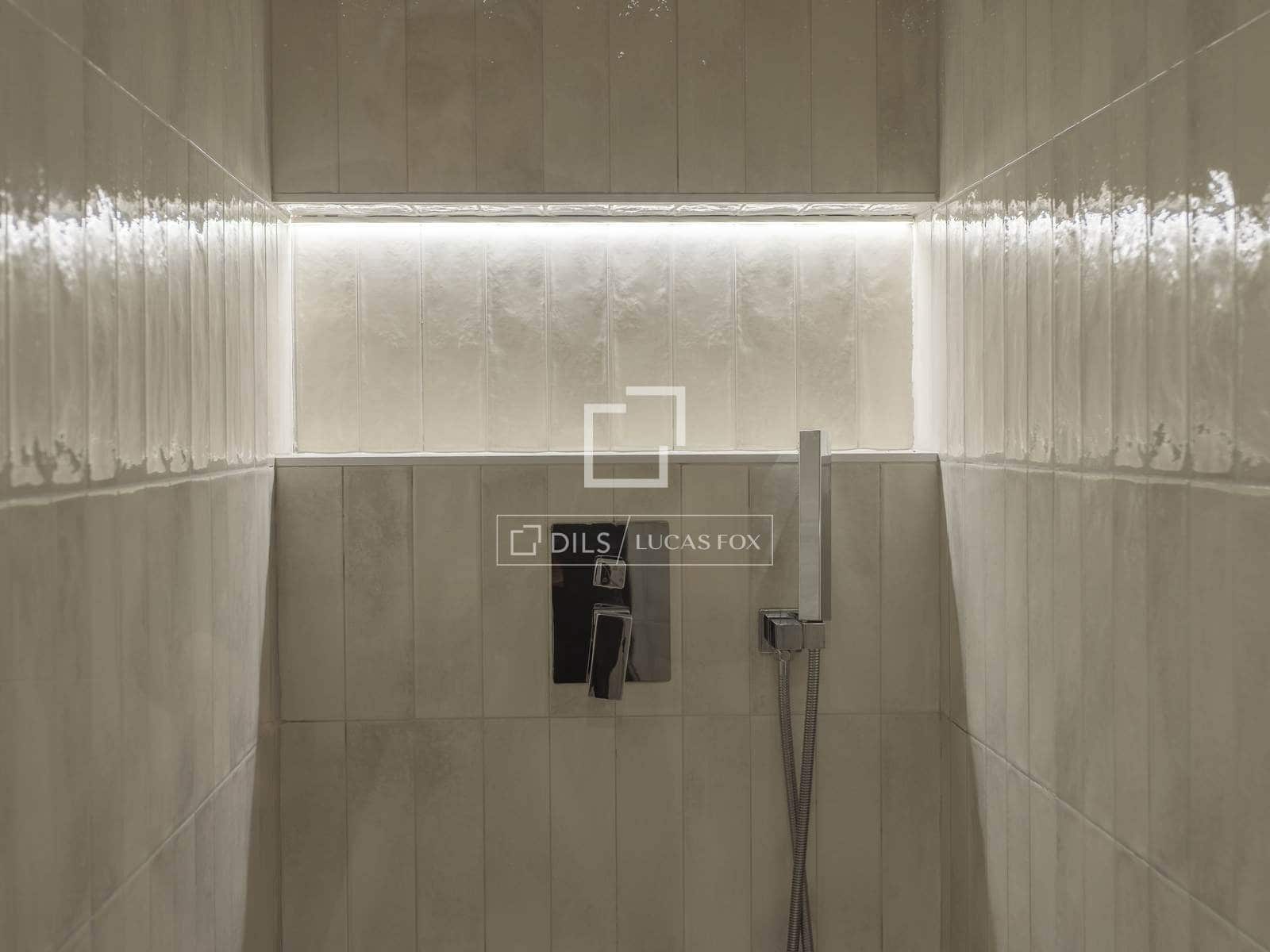 3 sovrum Lägenhet att hyra i Madrid stad - 4 000 € (Ref: 9614318)