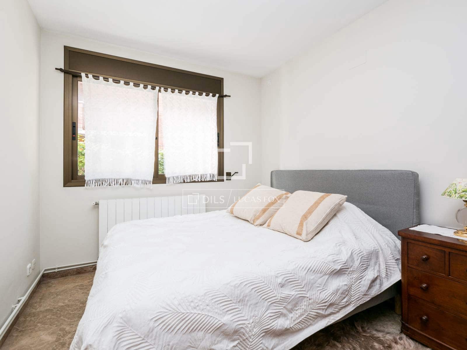 5 Zimmer Villa zu vermieten in Castelldefels mit Pool Garage - 5.800 € (Ref: 9614531)