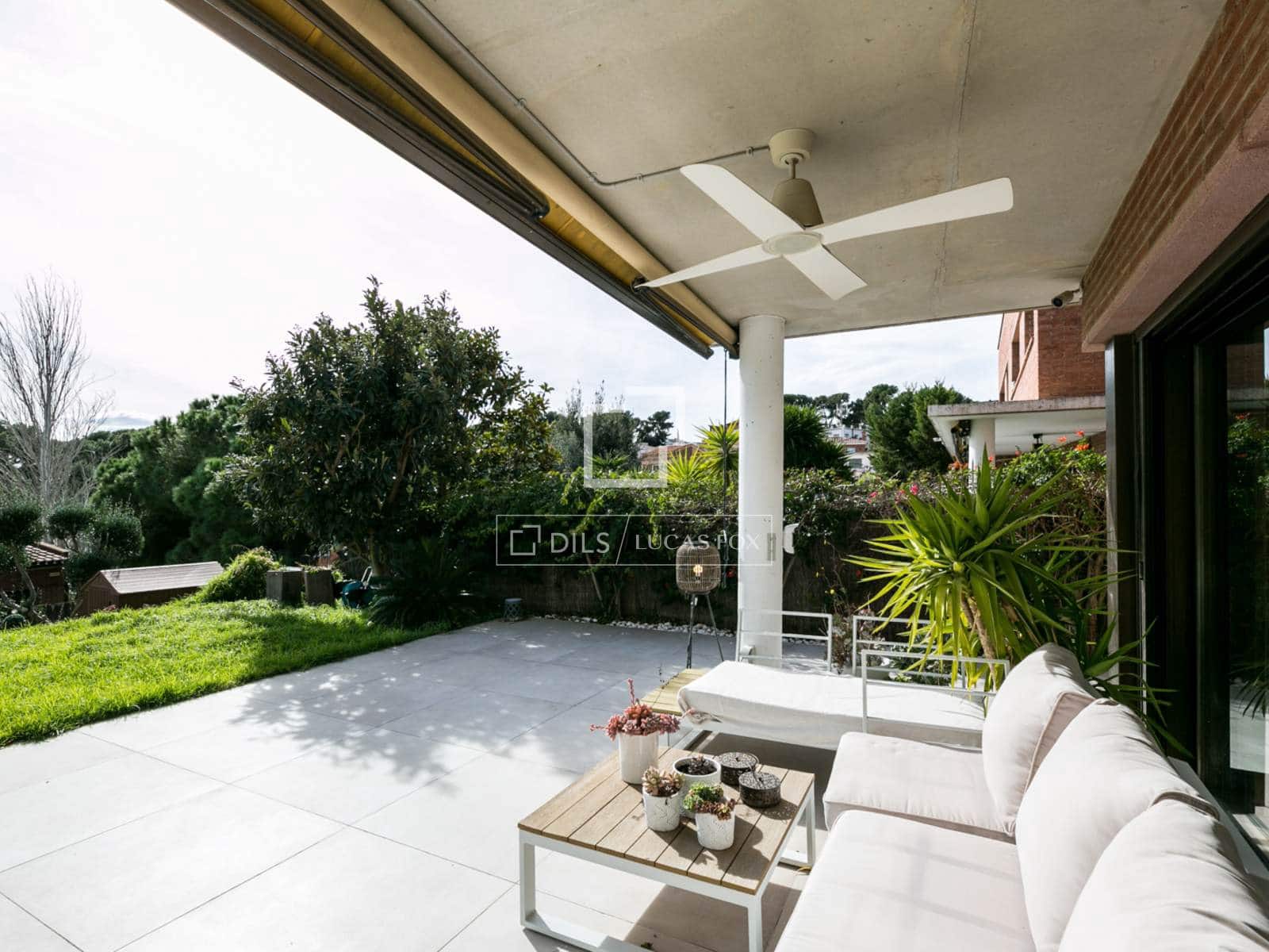 5 Zimmer Villa zu vermieten in Castelldefels mit Pool Garage - 5.800 € (Ref: 9614531)