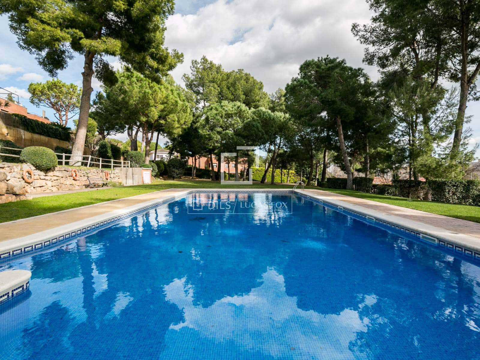 5 Zimmer Villa zu vermieten in Castelldefels mit Pool Garage - 5.800 € (Ref: 9614531)