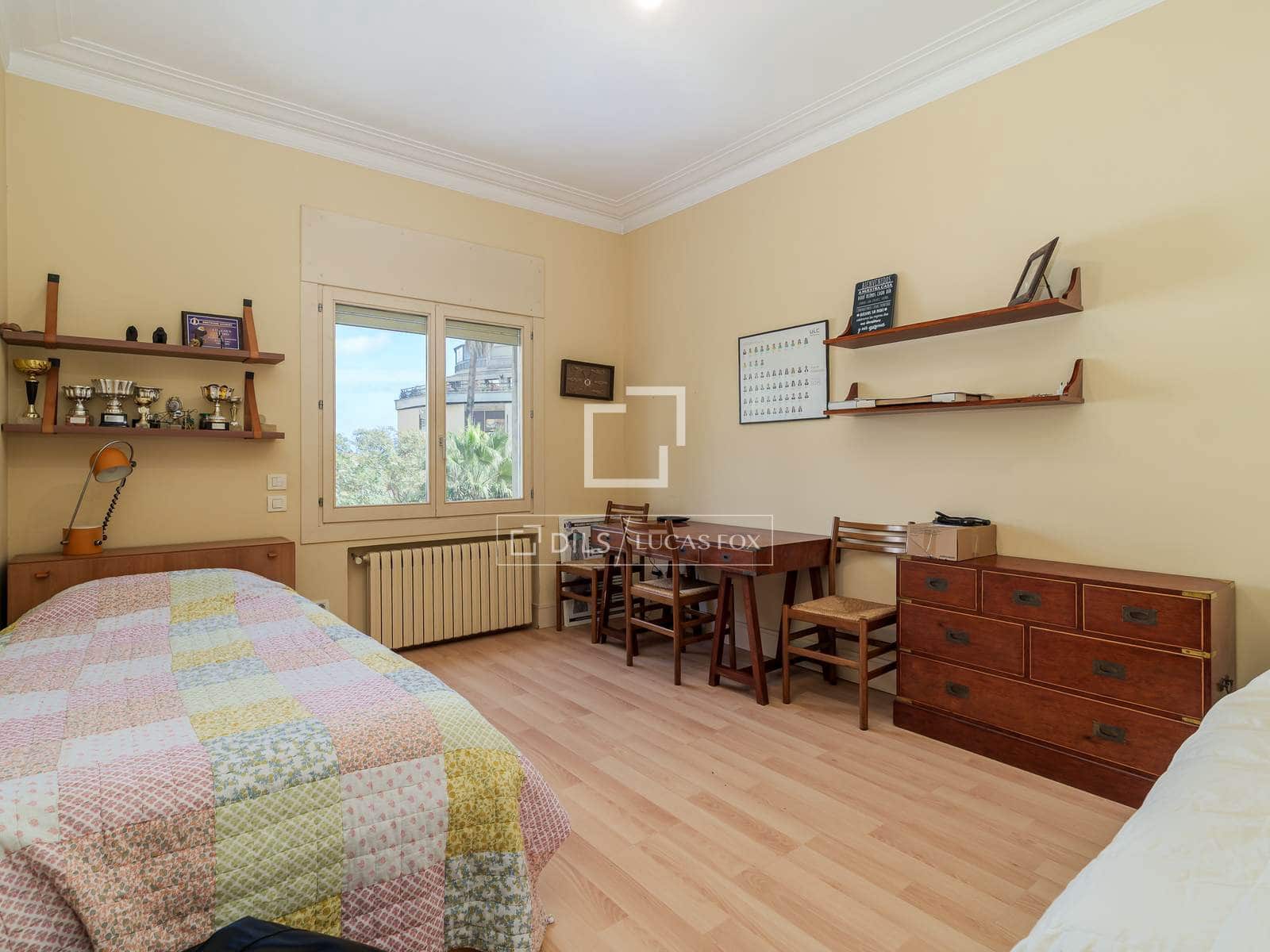 6 bedroom Apartment for sale in Barcelona city with garage - € 2,490,000 (Ref: 9618444)