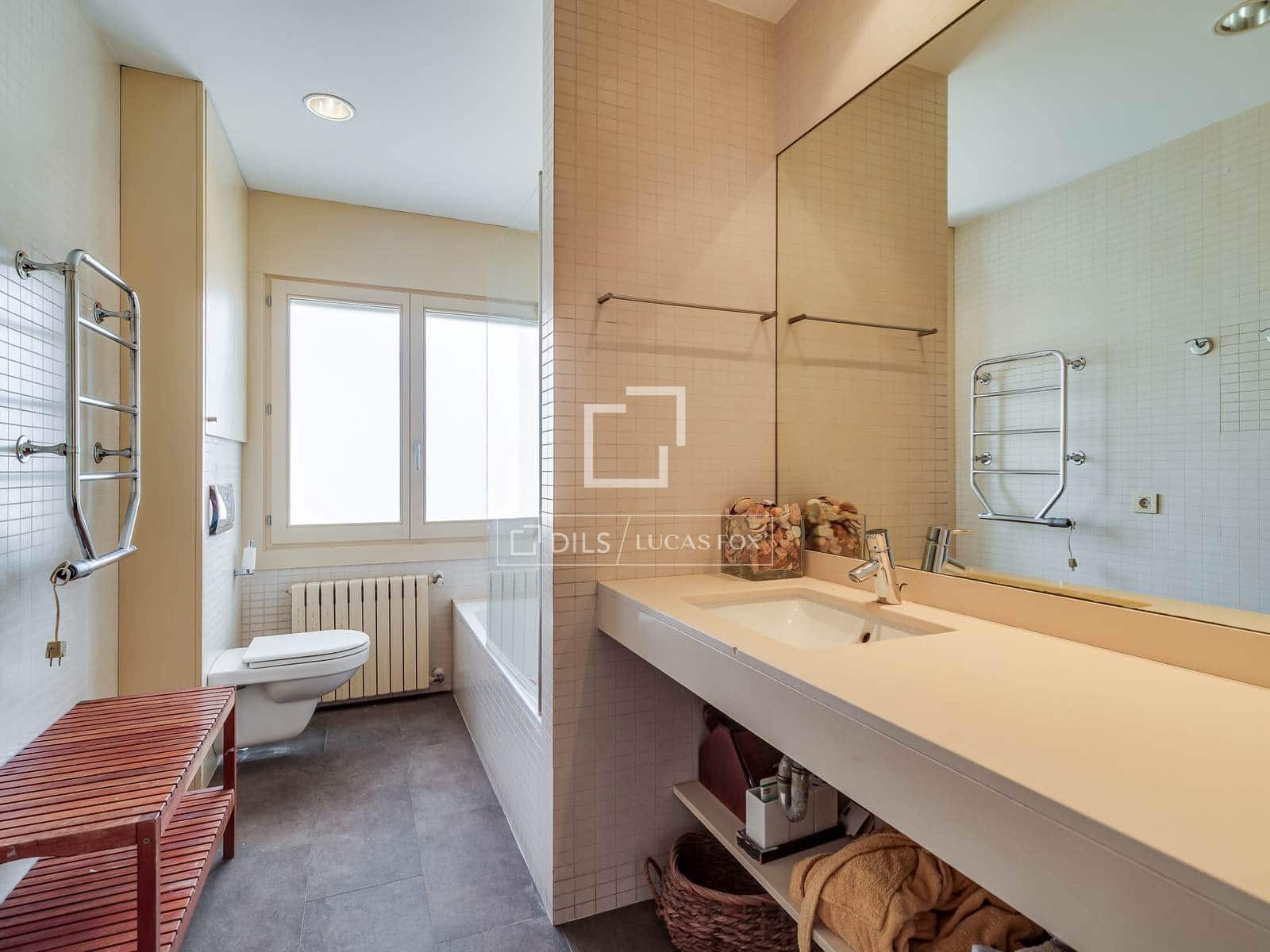 6 bedroom Apartment for sale in Barcelona city with garage - € 2,490,000 (Ref: 9618444)