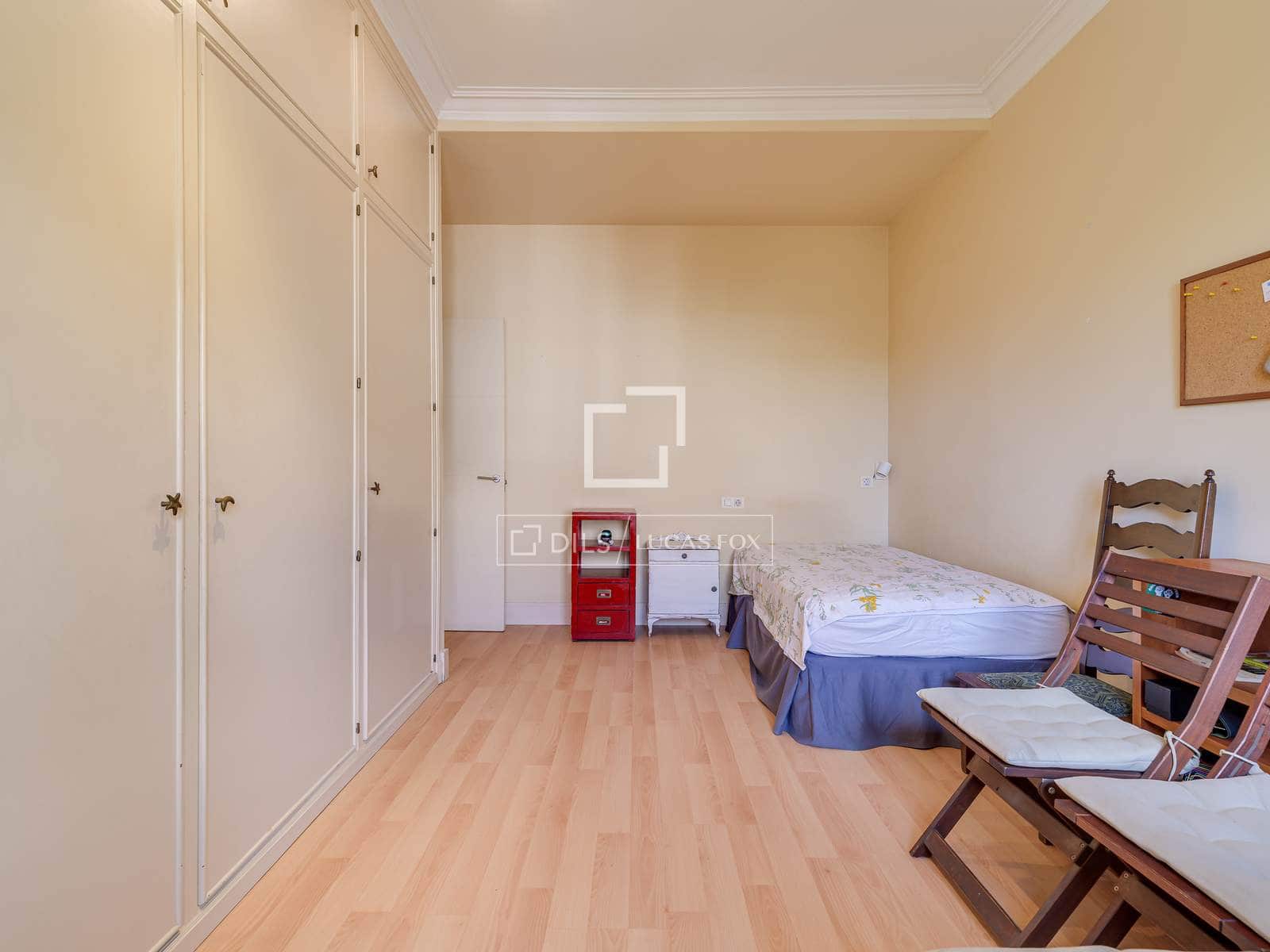 6 bedroom Apartment for sale in Barcelona city with garage - € 2,490,000 (Ref: 9618444)