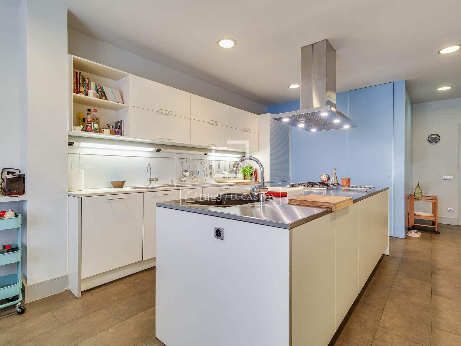 6 bedroom Apartment for sale in Barcelona city with garage - € 2,490,000 (Ref: 9618444)