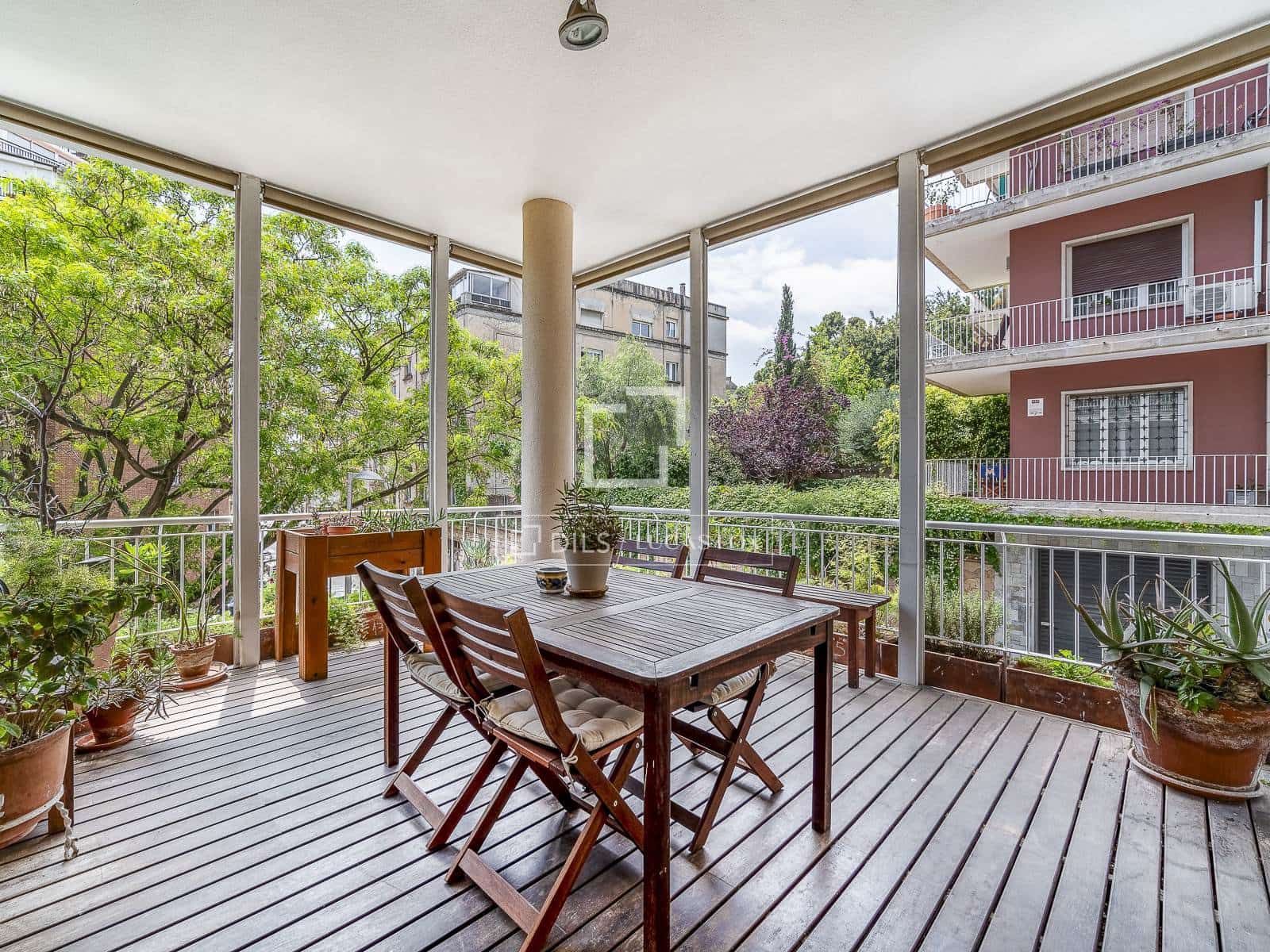 6 soveværelse Lejlighed til salg i Barcelona by med garage - € 2.490.000 (Ref: 9618444)