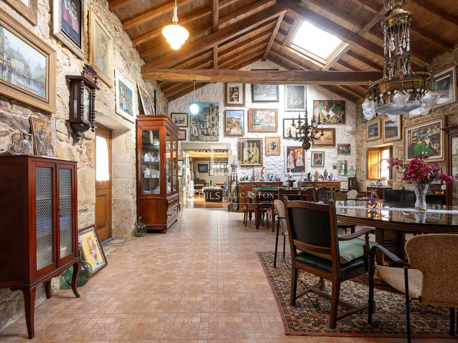 4 soveværelse Finca/Landehus til salg i Boiro med swimmingpool garage - € 2.300.000 (Ref: 9618580)