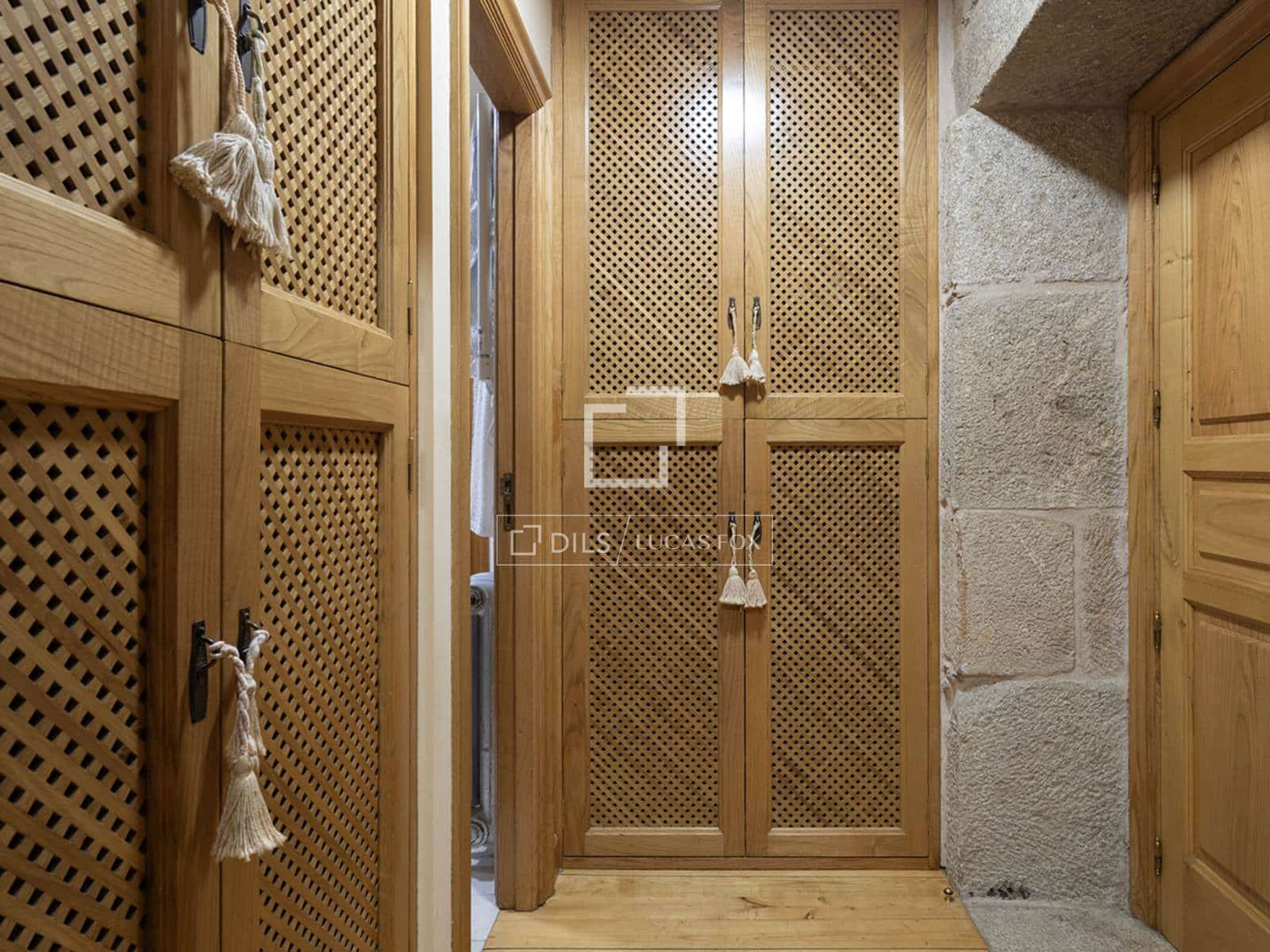 4 soveværelse Finca/Landehus til salg i Boiro med swimmingpool garage - € 2.300.000 (Ref: 9618580)