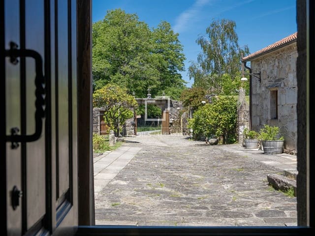 4 sovrum Finca/Hus på landet till salu i Boiro med pool garage - 2 300 000 € (Ref: 9618580)