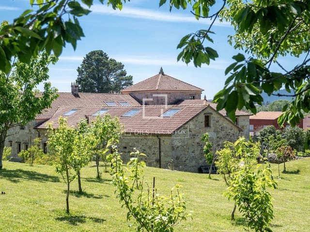 4 sovrum Finca/Hus på landet till salu i Boiro med pool garage - 2 300 000 € (Ref: 9618580)