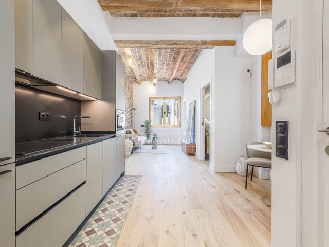 1 slaapkamer Appartement te koop in Barcelona stad - € 359.000 (Ref: 9618582)
