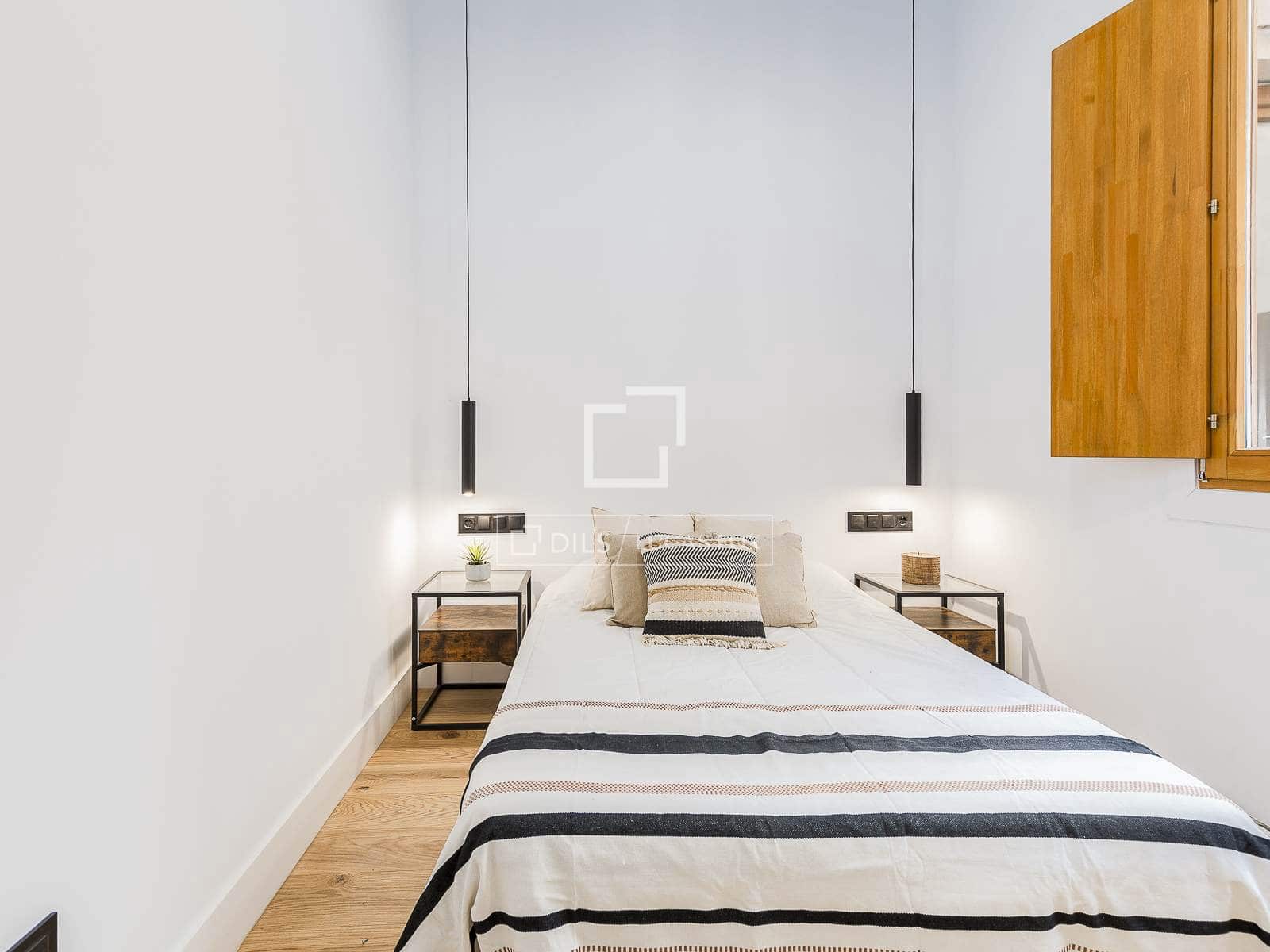 2 bedroom Apartment for sale in Barcelona city - € 349,000 (Ref: 9618589)