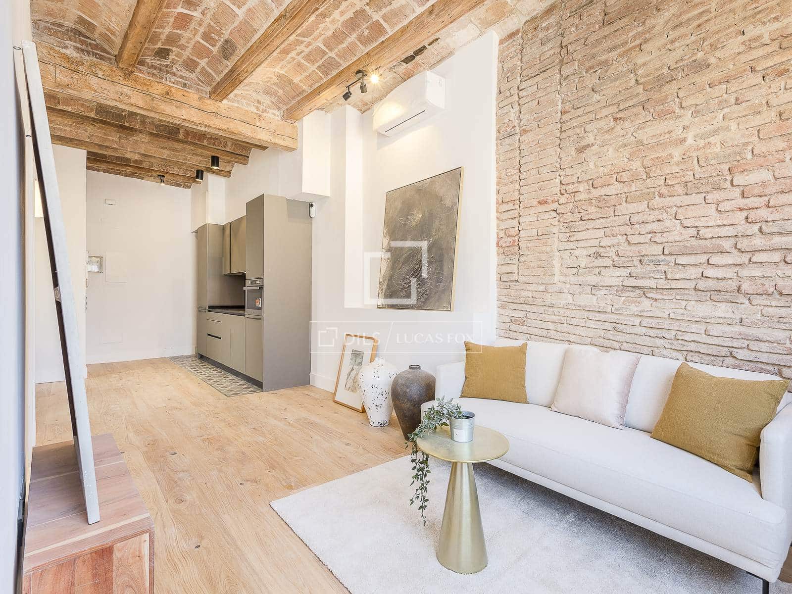 2 bedroom Apartment for sale in Barcelona city - € 349,000 (Ref: 9618589)