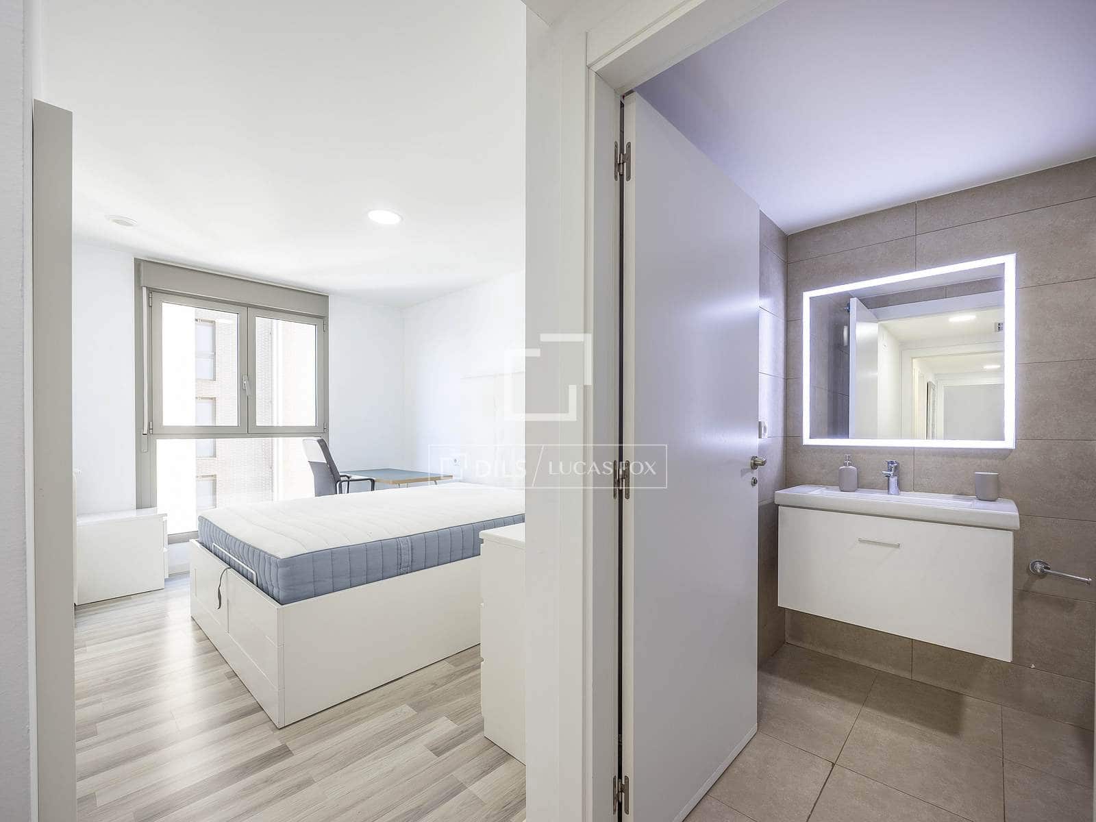 3 sovrum Lägenhet att hyra i Valencia stad med garage - 2 500 € (Ref: 9618792)