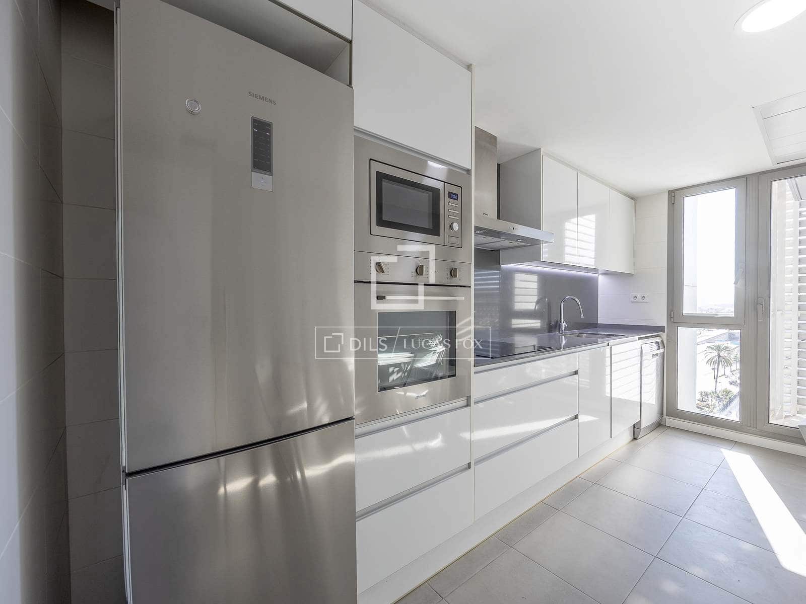 3 sovrum Lägenhet att hyra i Valencia stad med garage - 2 500 € (Ref: 9618792)