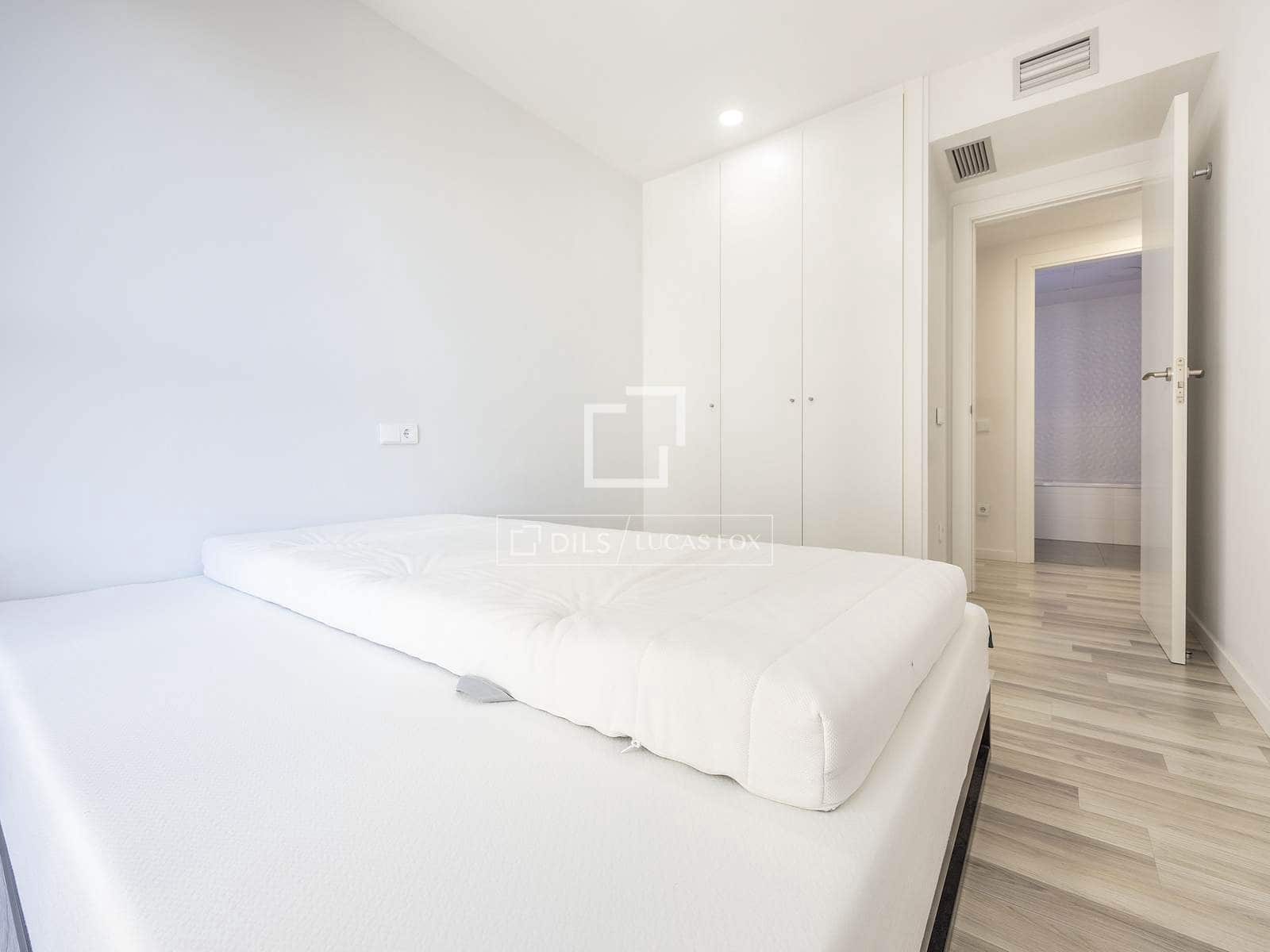 3 sovrum Lägenhet att hyra i Valencia stad med garage - 2 500 € (Ref: 9618792)