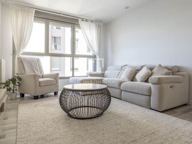 3 slaapkamer Appartement te huur in Valencia stad met garage - € 2.500 (Ref: 9618792)