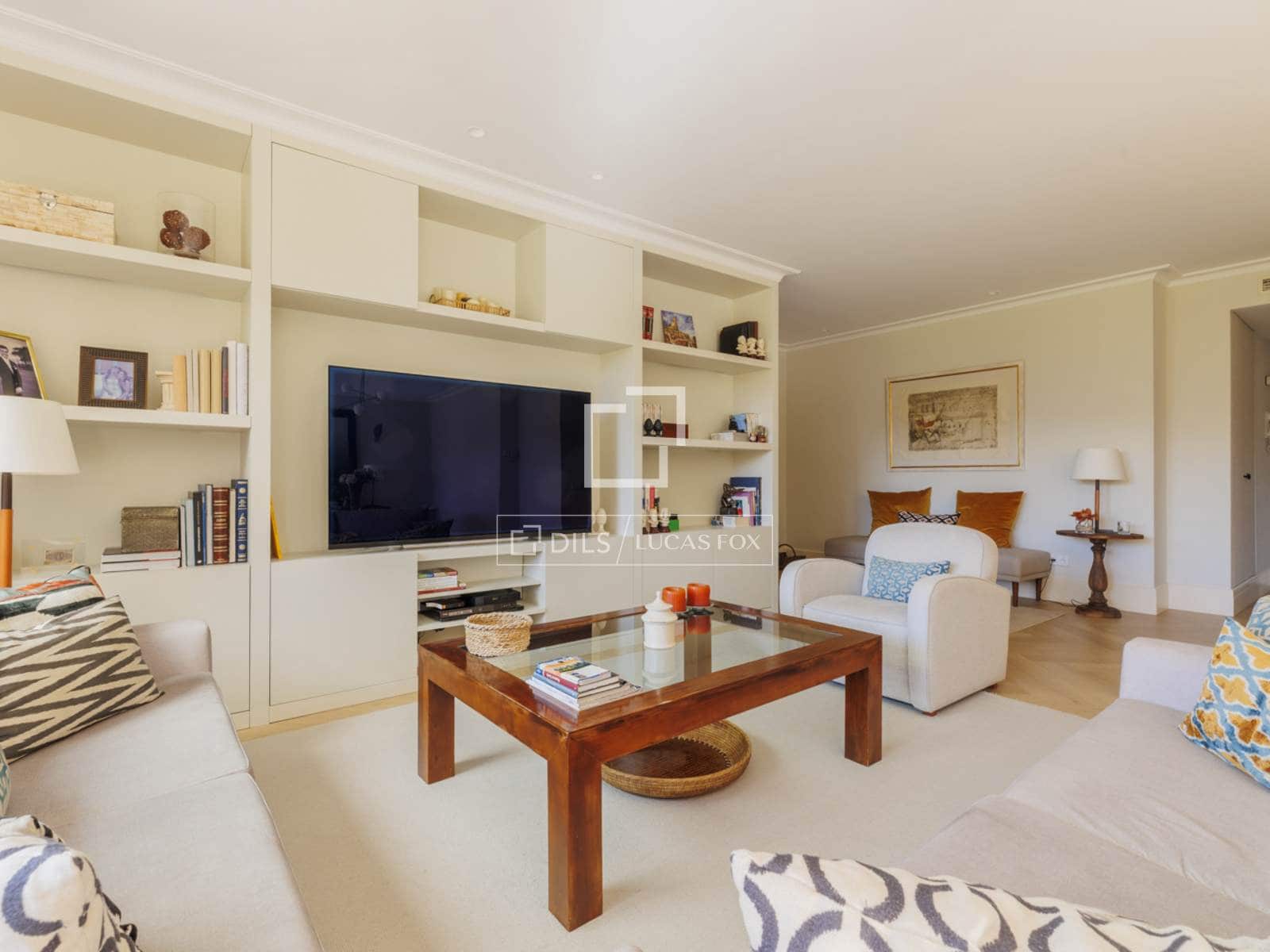 Apartamento de 4 habitaciones en Pozuelo de Alarcón en venta con piscina garaje - 1.940.000 € (Ref: 9618859)