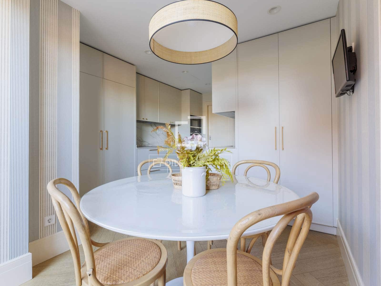 Apartamento de 4 habitaciones en Pozuelo de Alarcón en venta con piscina garaje - 1.940.000 € (Ref: 9618859)