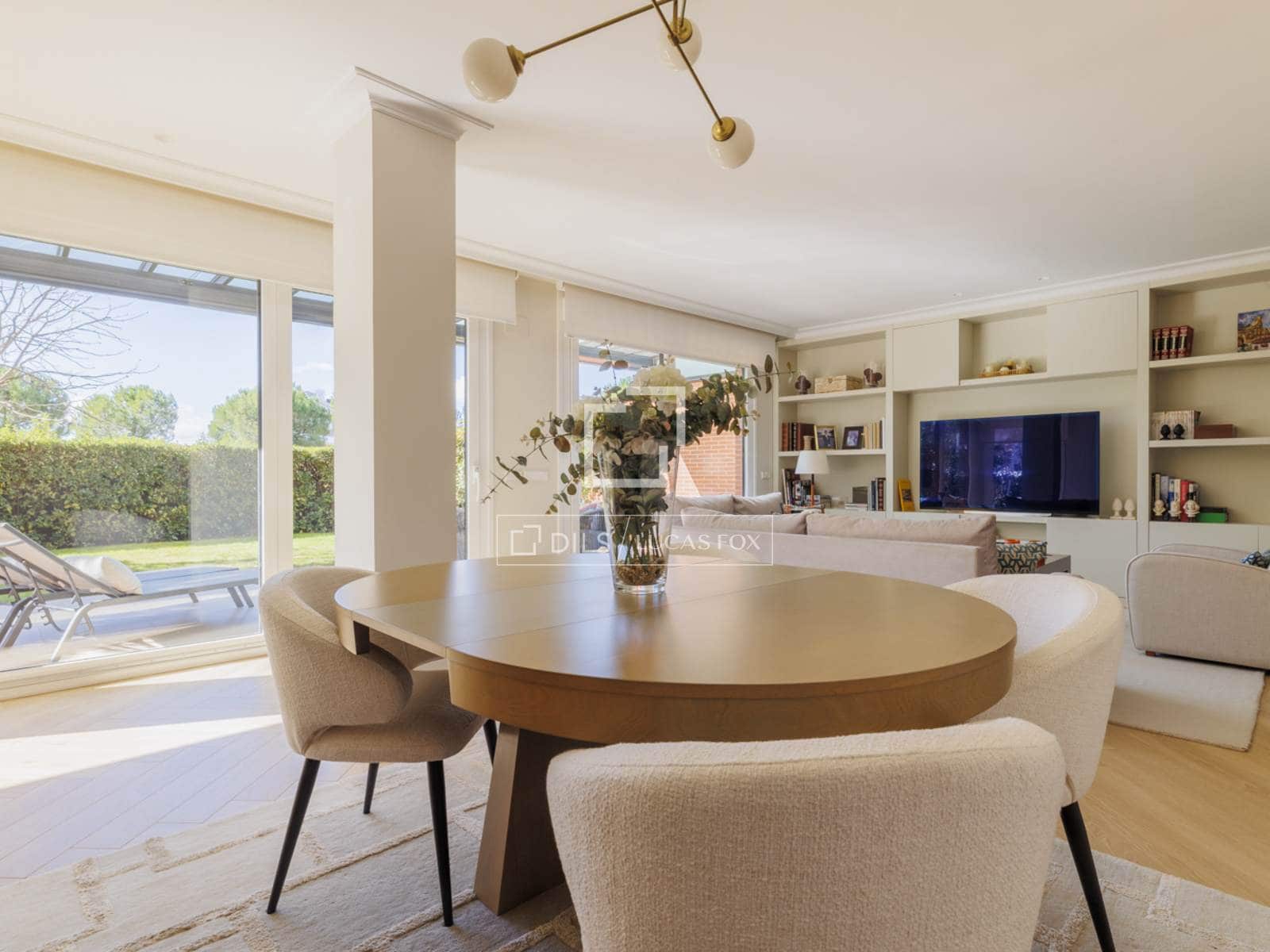 Apartamento de 4 habitaciones en Pozuelo de Alarcón en venta con piscina garaje - 1.940.000 € (Ref: 9618859)