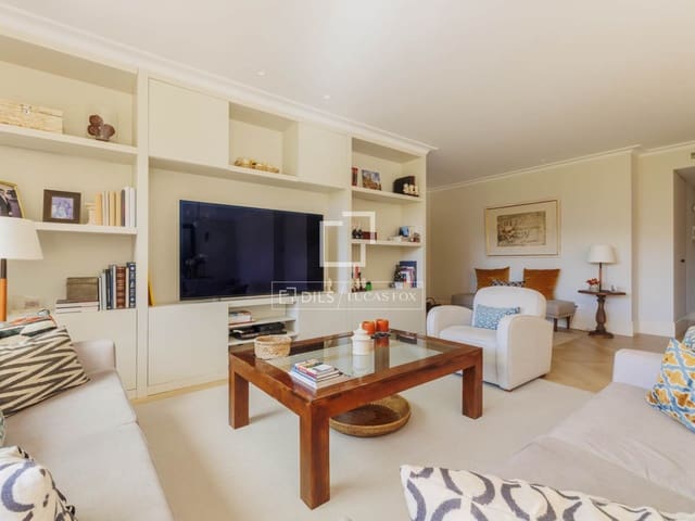 Apartamento de 4 habitaciones en Pozuelo de Alarcón en venta con piscina garaje - 1.940.000 € (Ref: 9618859)