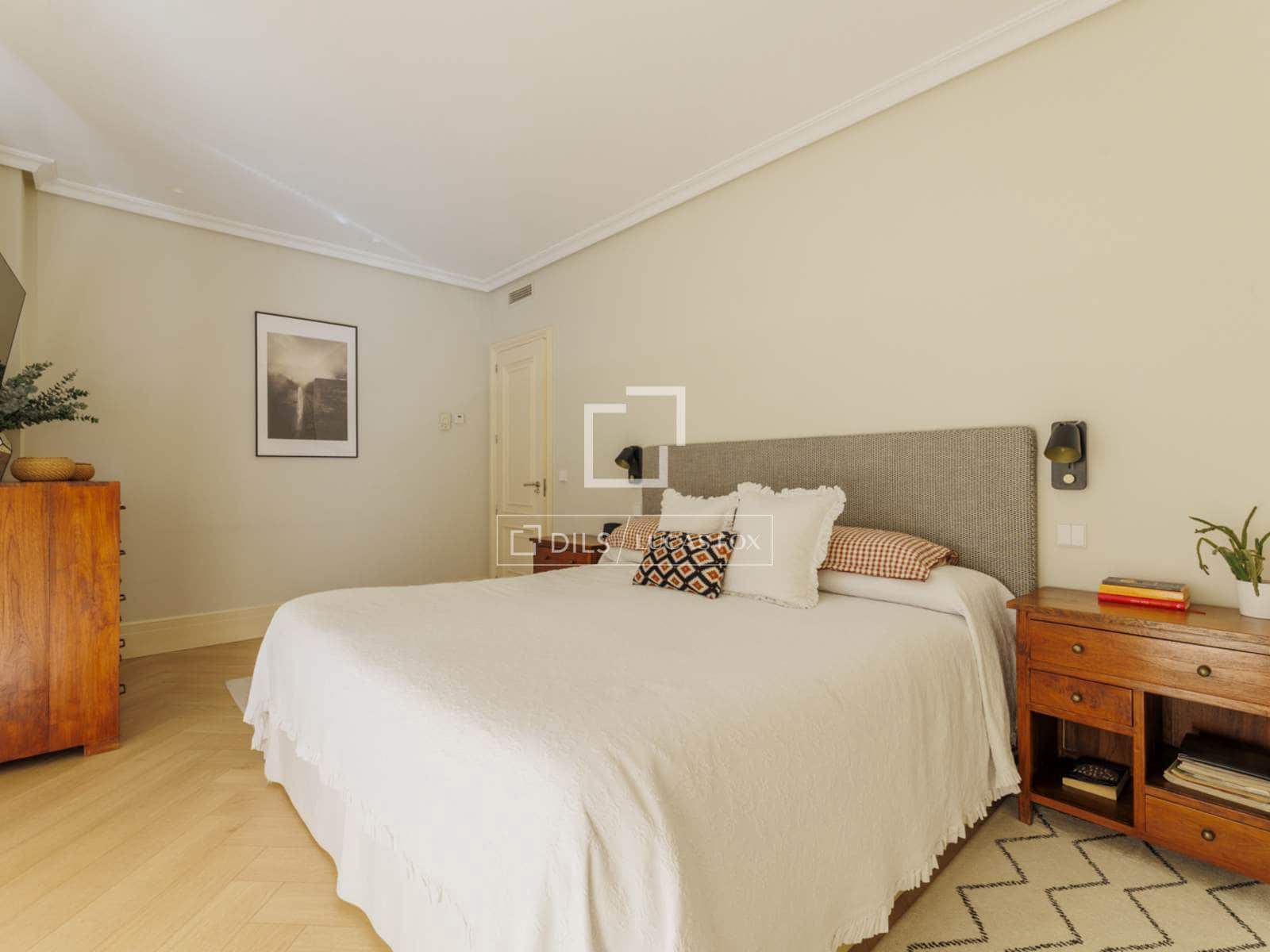 Apartamento de 4 habitaciones en Pozuelo de Alarcón en venta con piscina garaje - 1.940.000 € (Ref: 9618859)