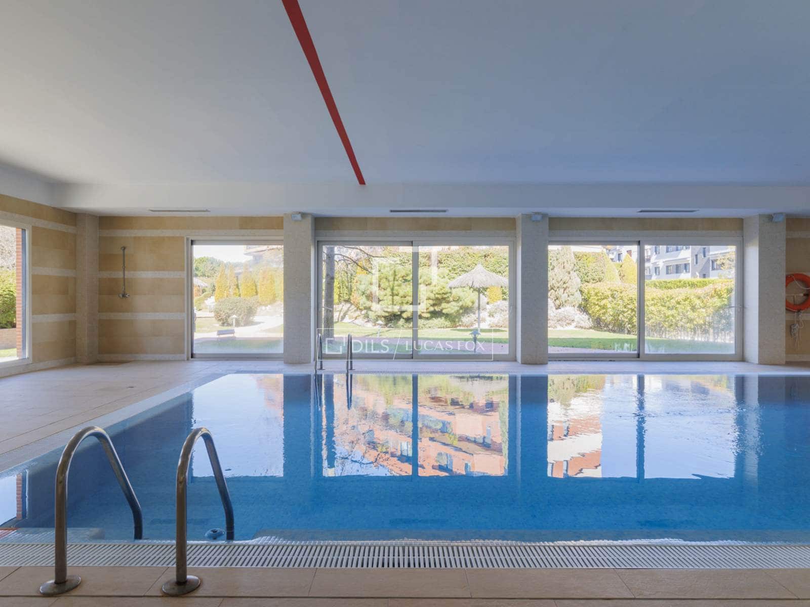 Apartamento de 4 habitaciones en Pozuelo de Alarcón en venta con piscina garaje - 1.940.000 € (Ref: 9618859)