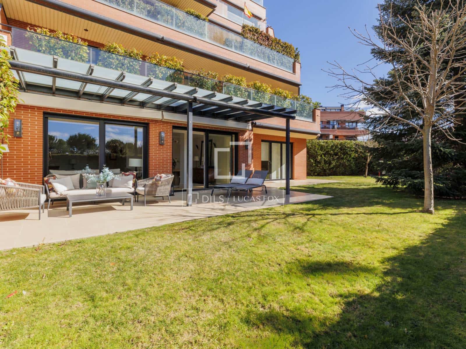 Apartamento de 4 habitaciones en Pozuelo de Alarcón en venta con piscina garaje - 1.940.000 € (Ref: 9618859)