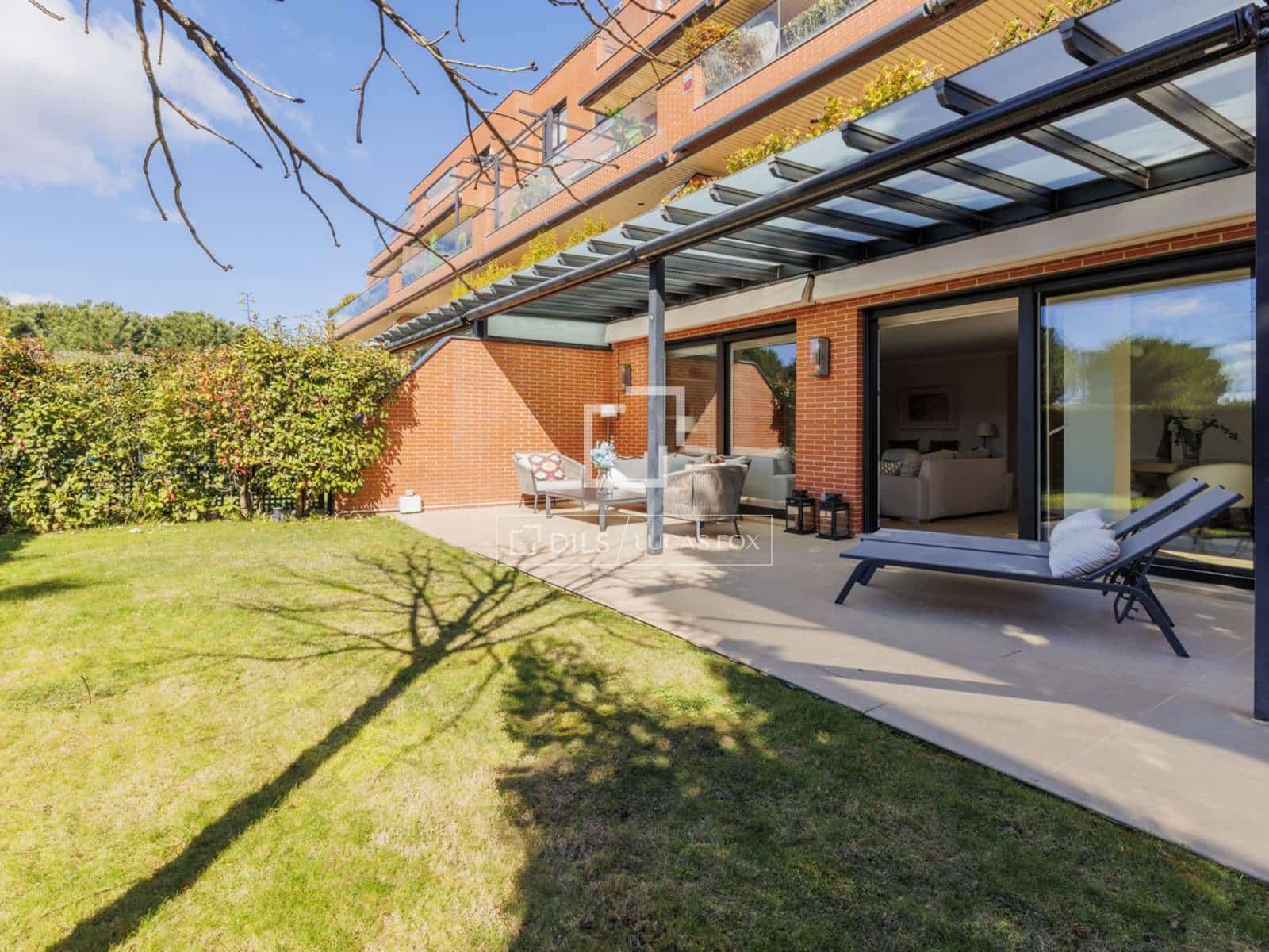 Apartamento de 4 habitaciones en Pozuelo de Alarcón en venta con piscina garaje - 1.940.000 € (Ref: 9618859)