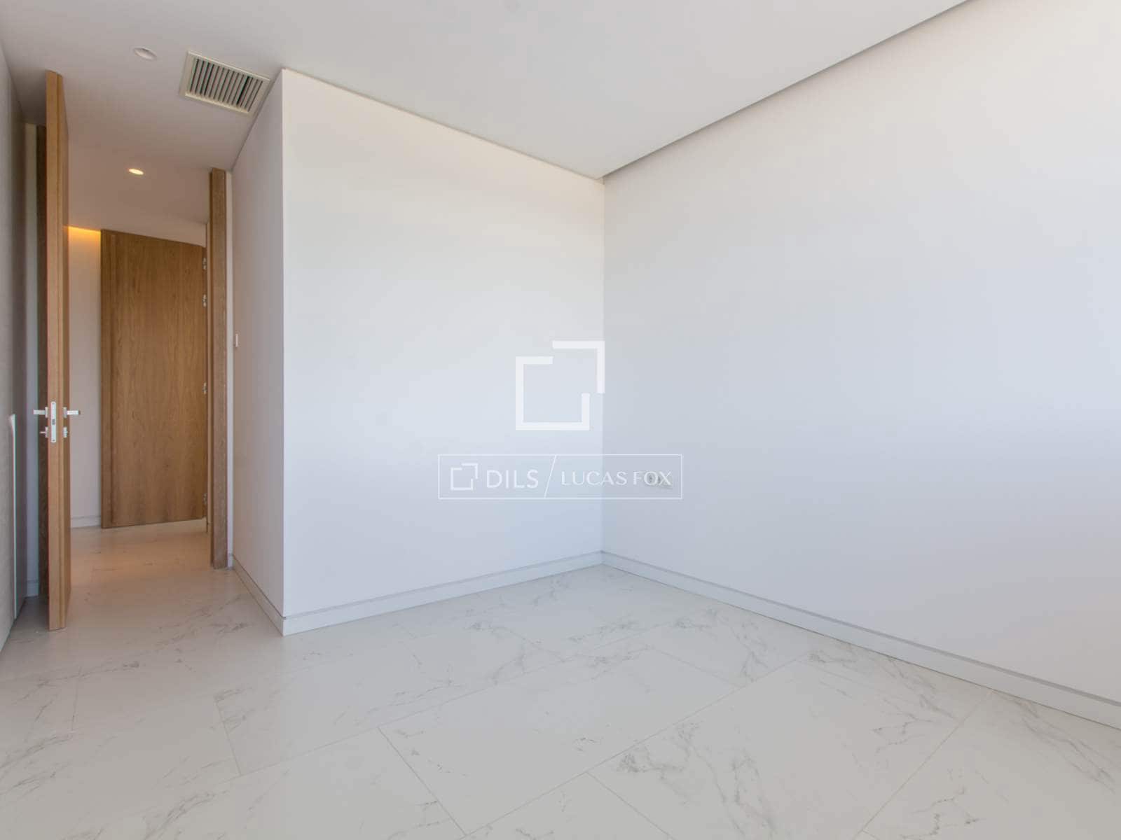 3 soveværelse Lejlighed til salg i Pozuelo de Alarcon med garage - € 2.150.000 (Ref: 9620701)